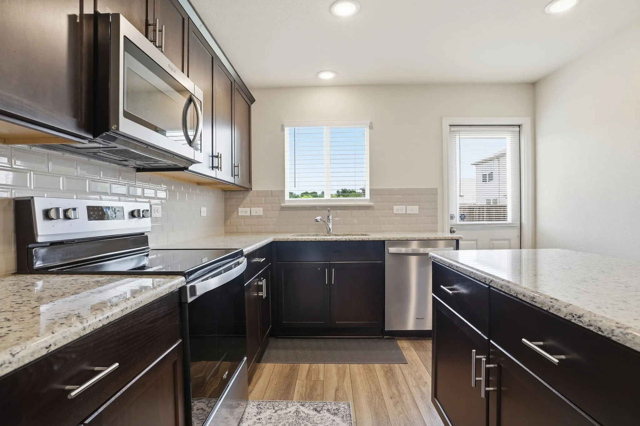 Single Family Residence For Sale in Denton County , 1013 Vernon Drive, Aubrey, Texas 76227, 3 Bedroom, 2 Bathroom, 2 Garage spaces, 1,412 Sqft, built in 2022, mls#21288585, Real Estate Agent in Aubrey, Homes For Sale in Denton county, Homes For Sale in Aubrey, Realtor in Aubrey Texas, Real Estate Brokerage Independent Realty Texas, Luminita Cordes Realtor