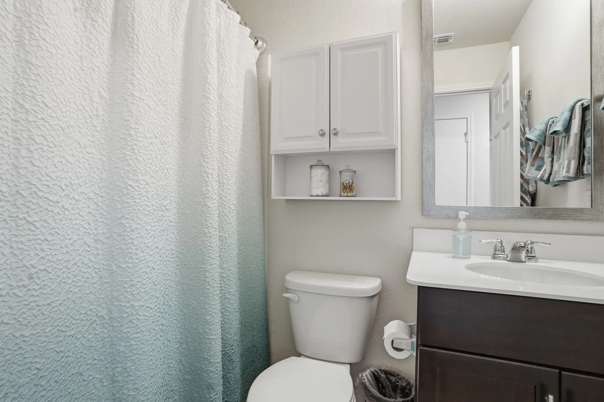 Single Family Residence For Sale in Denton County , 1013 Vernon Drive, Aubrey, Texas 76227, 3 Bedroom, 2 Bathroom, 2 Garage spaces, 1,412 Sqft, built in 2022, mls#21288585, Real Estate Agent in Aubrey, Homes For Sale in Denton county, Homes For Sale in Aubrey, Realtor in Aubrey Texas, Real Estate Brokerage Independent Realty Texas, Luminita Cordes Realtor