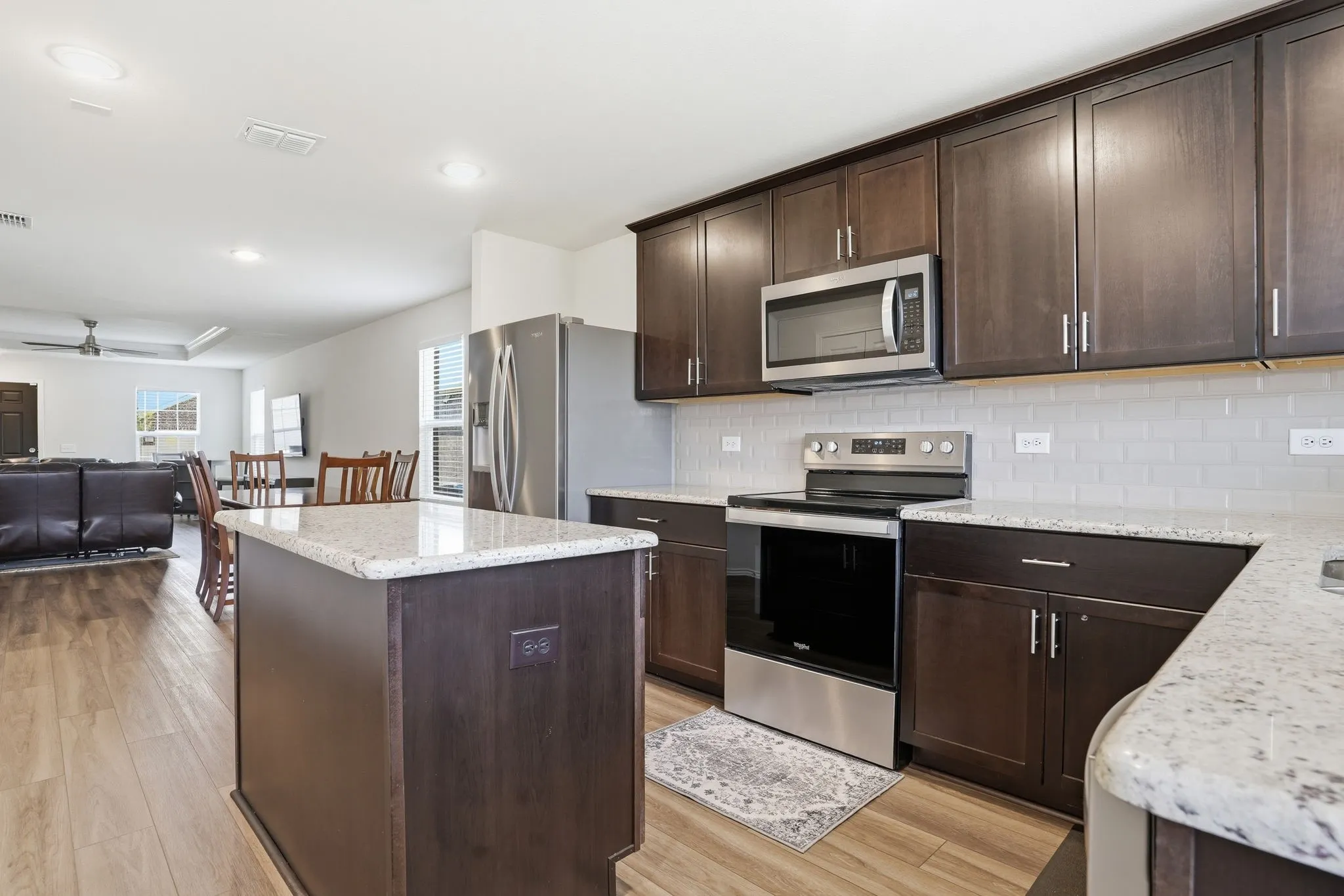 Single Family Residence For Sale in Denton County , 1013 Vernon Drive, Aubrey, Texas 76227, 3 Bedroom, 2 Bathroom, 2 Garage spaces, 1,412 Sqft, built in 2022, mls#21288585, Real Estate Agent in Aubrey, Homes For Sale in Denton county, Homes For Sale in Aubrey, Realtor in Aubrey Texas, Real Estate Brokerage Independent Realty Texas, Luminita Cordes Realtor
