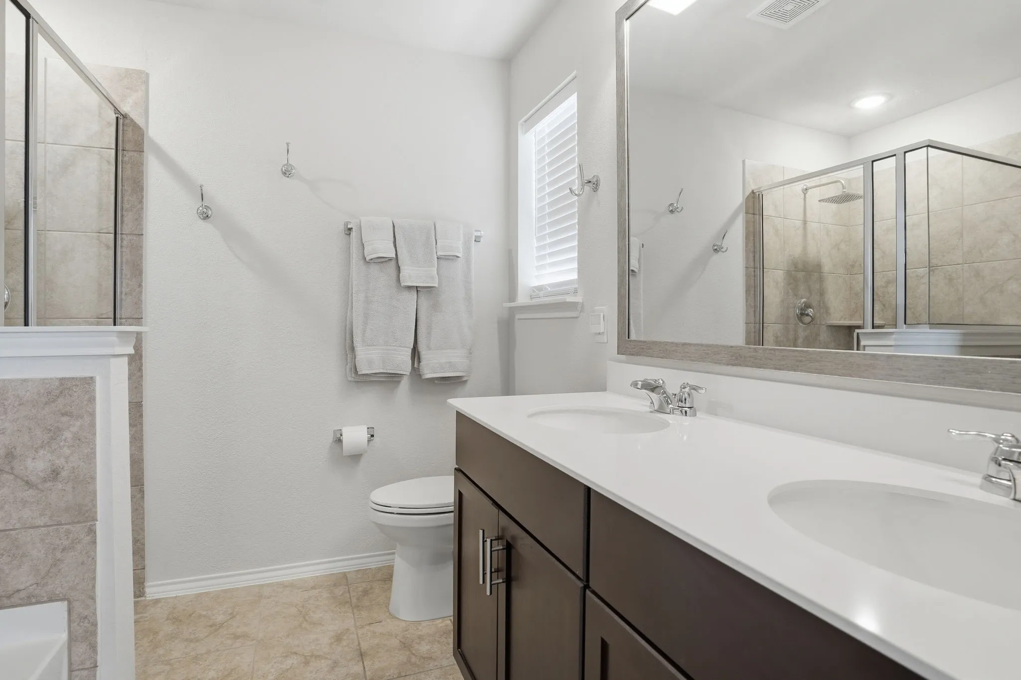 Single Family Residence For Sale in Denton County , 1013 Vernon Drive, Aubrey, Texas 76227, 3 Bedroom, 2 Bathroom, 2 Garage spaces, 1,412 Sqft, built in 2022, mls#21288585, Real Estate Agent in Aubrey, Homes For Sale in Denton county, Homes For Sale in Aubrey, Realtor in Aubrey Texas, Real Estate Brokerage Independent Realty Texas, Luminita Cordes Realtor
