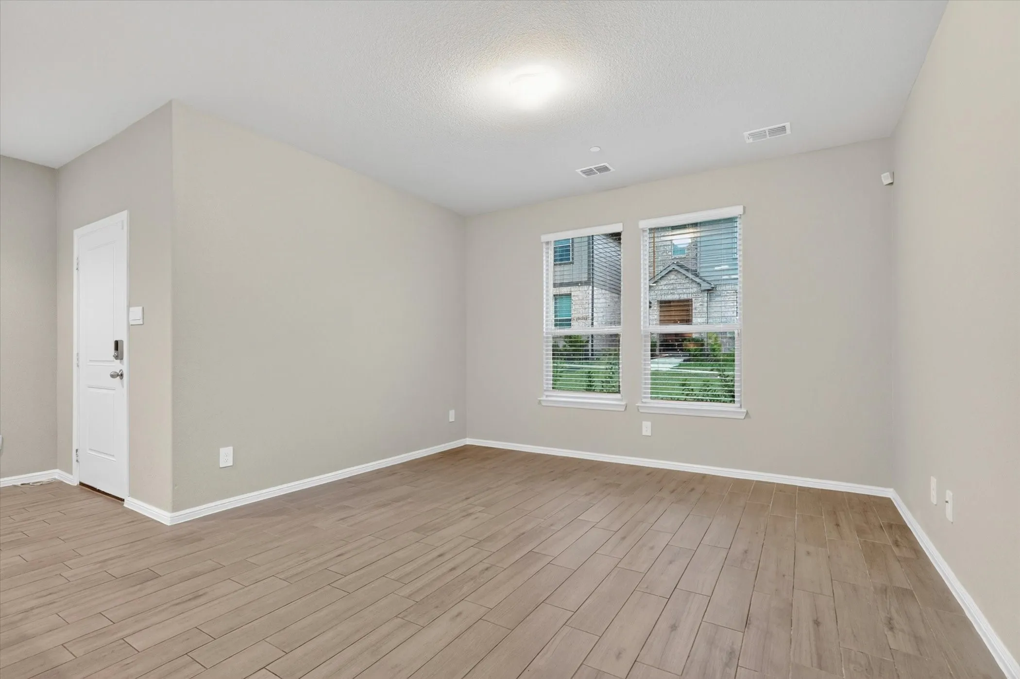 Single Family Residence For Sale in Tarrant County , 4716 Stunning Pathway, Haltom City, Texas 76117, 3 Bedroom, 3 Bathroom, 2 Garage spaces, 1,662 Sqft, built in 2024, mls#21288746, Real Estate Agent in Haltom City, Homes For Sale in Tarrant county, Homes For Sale in Haltom City, Realtor in Haltom City Texas, Real Estate Brokerage Independent Realty Texas, Luminita Cordes Realtor