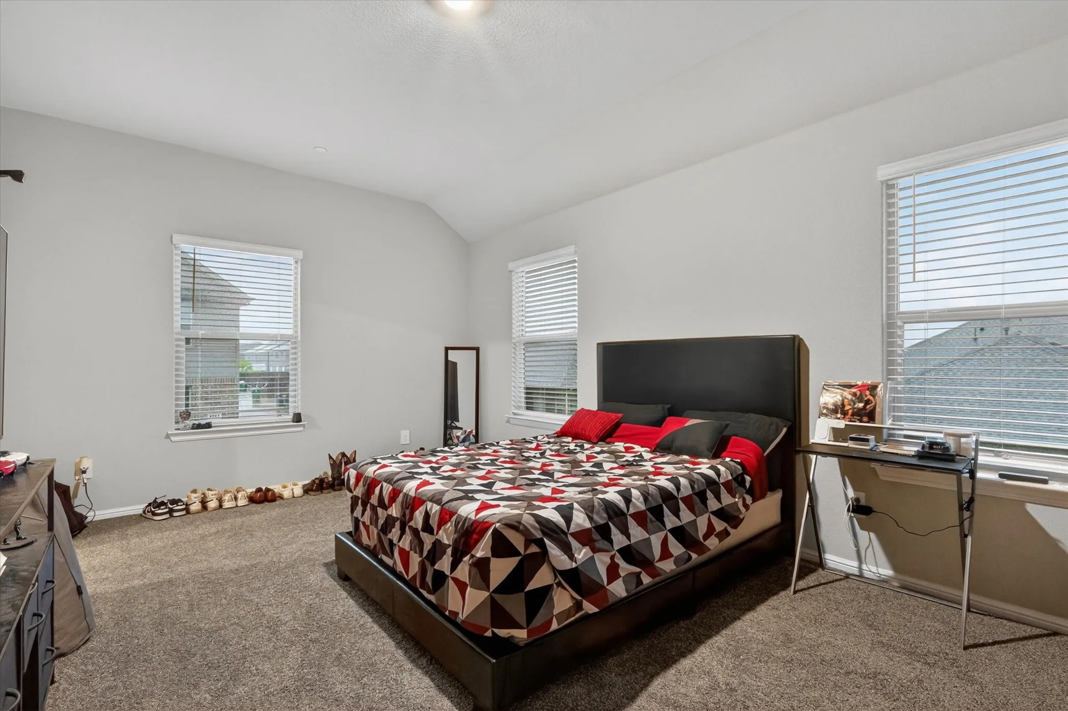 Single Family Residence For Sale in Tarrant County , 4716 Stunning Pathway, Haltom City, Texas 76117, 3 Bedroom, 3 Bathroom, 2 Garage spaces, 1,662 Sqft, built in 2024, mls#21288746, Real Estate Agent in Haltom City, Homes For Sale in Tarrant county, Homes For Sale in Haltom City, Realtor in Haltom City Texas, Real Estate Brokerage Independent Realty Texas, Luminita Cordes Realtor
