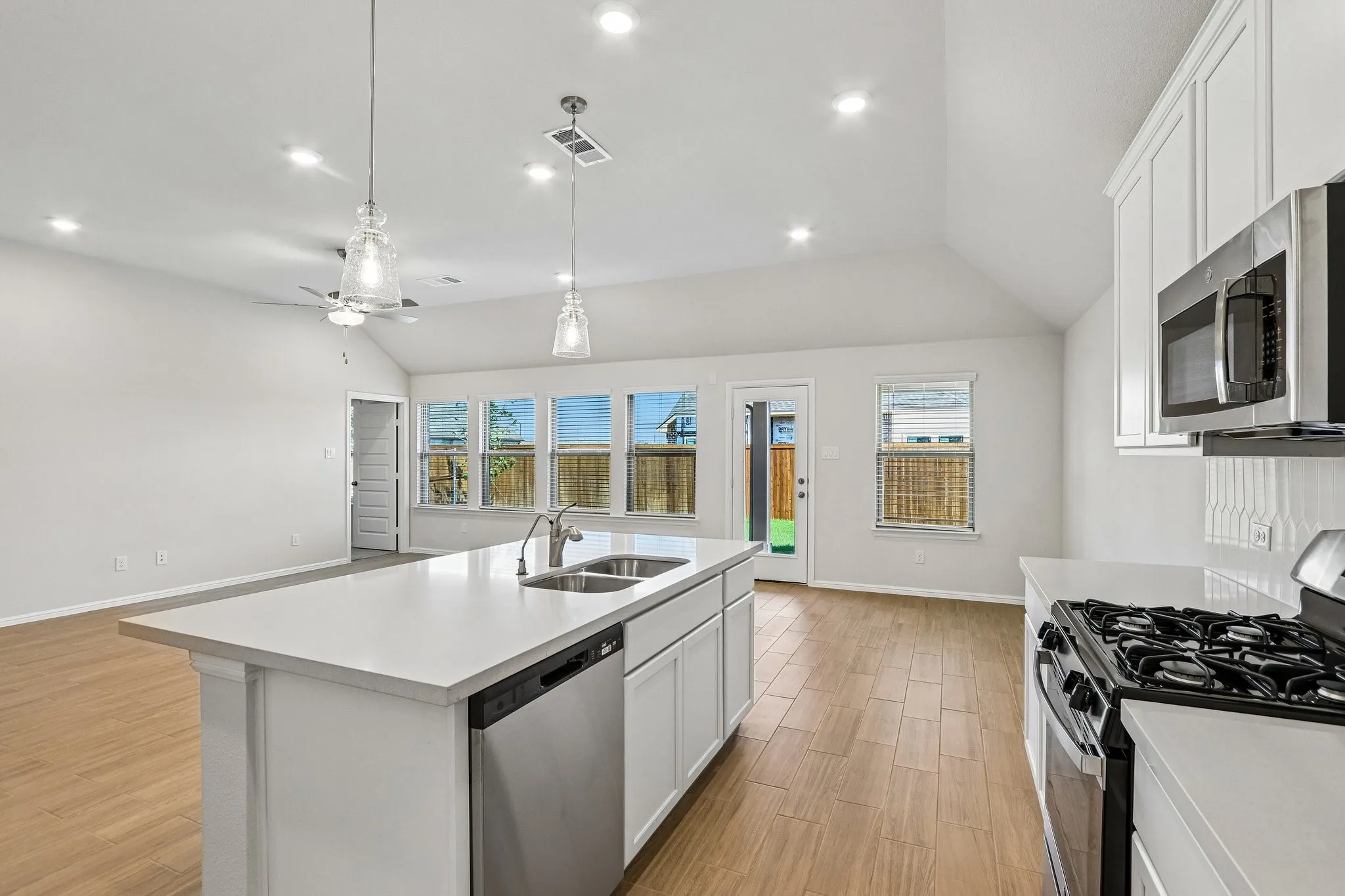 Single Family Residence For Sale in Denton County , 13041 Limestone Street, Providence Village, Texas 76227, 4 Bedroom, 2 Bathroom, 2 Garage spaces, 1,877 Sqft, built in 2026, mls#21281194, Real Estate Agent in Providence Village, Homes For Sale in Denton county, Homes For Sale in Providence Village, Realtor in Providence Village Texas, Real Estate Brokerage Independent Realty Texas, Luminita Cordes Realtor