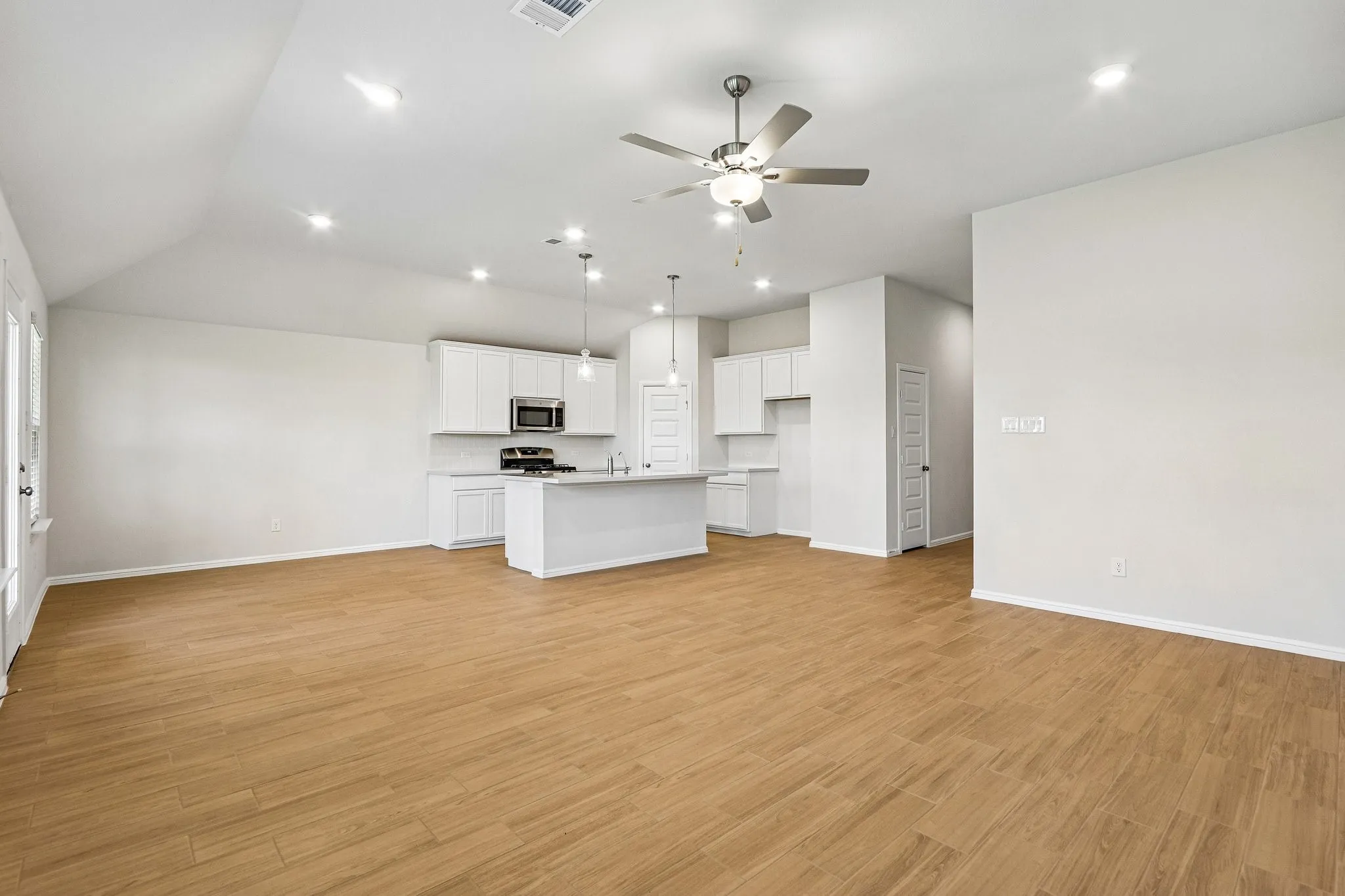 Single Family Residence For Sale in Denton County , 13041 Limestone Street, Providence Village, Texas 76227, 4 Bedroom, 2 Bathroom, 2 Garage spaces, 1,877 Sqft, built in 2026, mls#21281194, Real Estate Agent in Providence Village, Homes For Sale in Denton county, Homes For Sale in Providence Village, Realtor in Providence Village Texas, Real Estate Brokerage Independent Realty Texas, Luminita Cordes Realtor