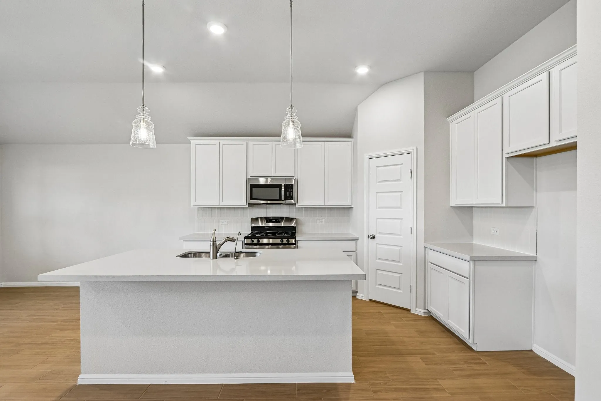 Single Family Residence For Sale in Denton County , 13041 Limestone Street, Providence Village, Texas 76227, 4 Bedroom, 2 Bathroom, 2 Garage spaces, 1,877 Sqft, built in 2026, mls#21281194, Real Estate Agent in Providence Village, Homes For Sale in Denton county, Homes For Sale in Providence Village, Realtor in Providence Village Texas, Real Estate Brokerage Independent Realty Texas, Luminita Cordes Realtor