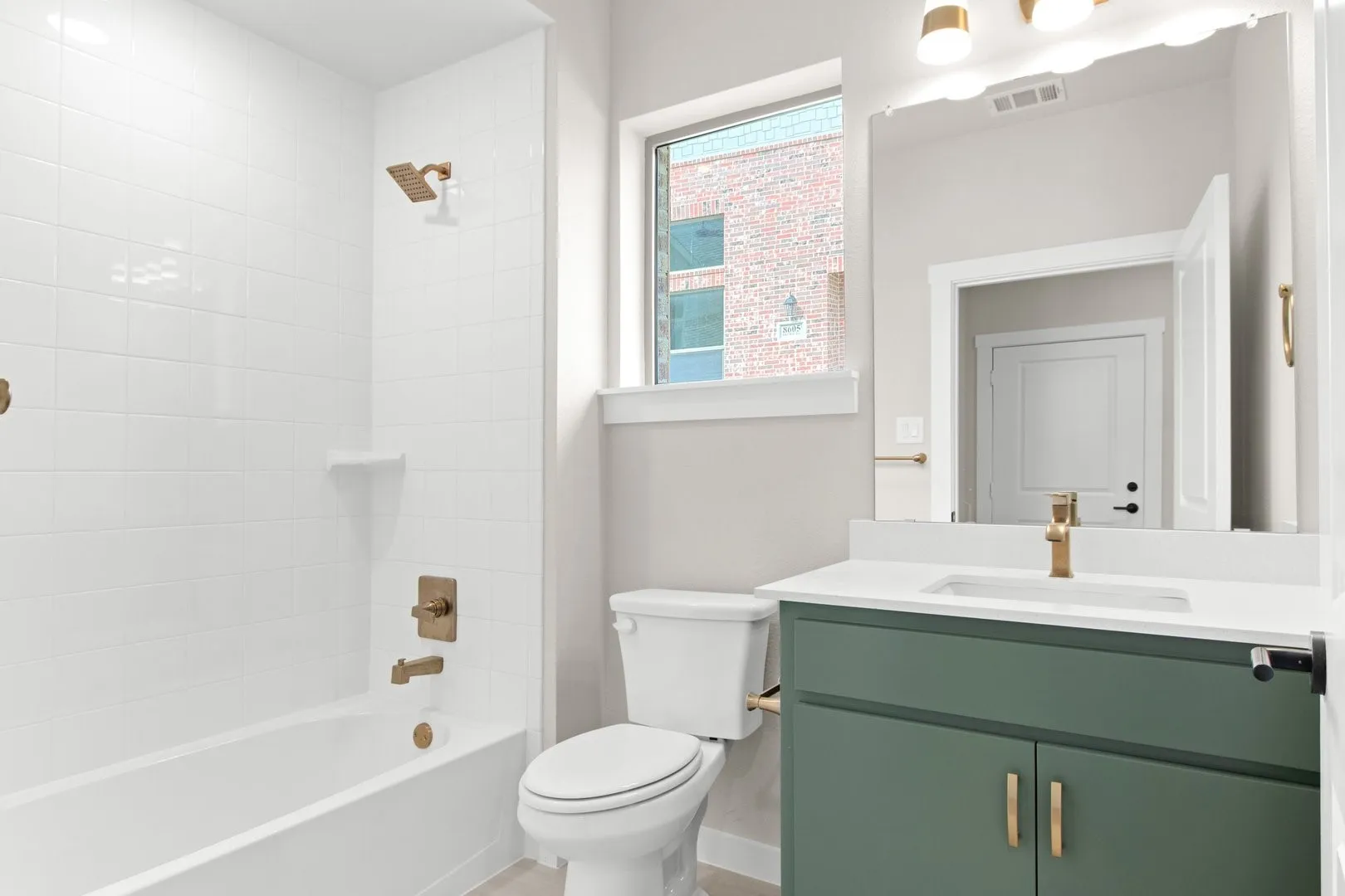 028-8609DelRioTrail-Wylie-TX-75098-Bathroom2.jpg-SMALL