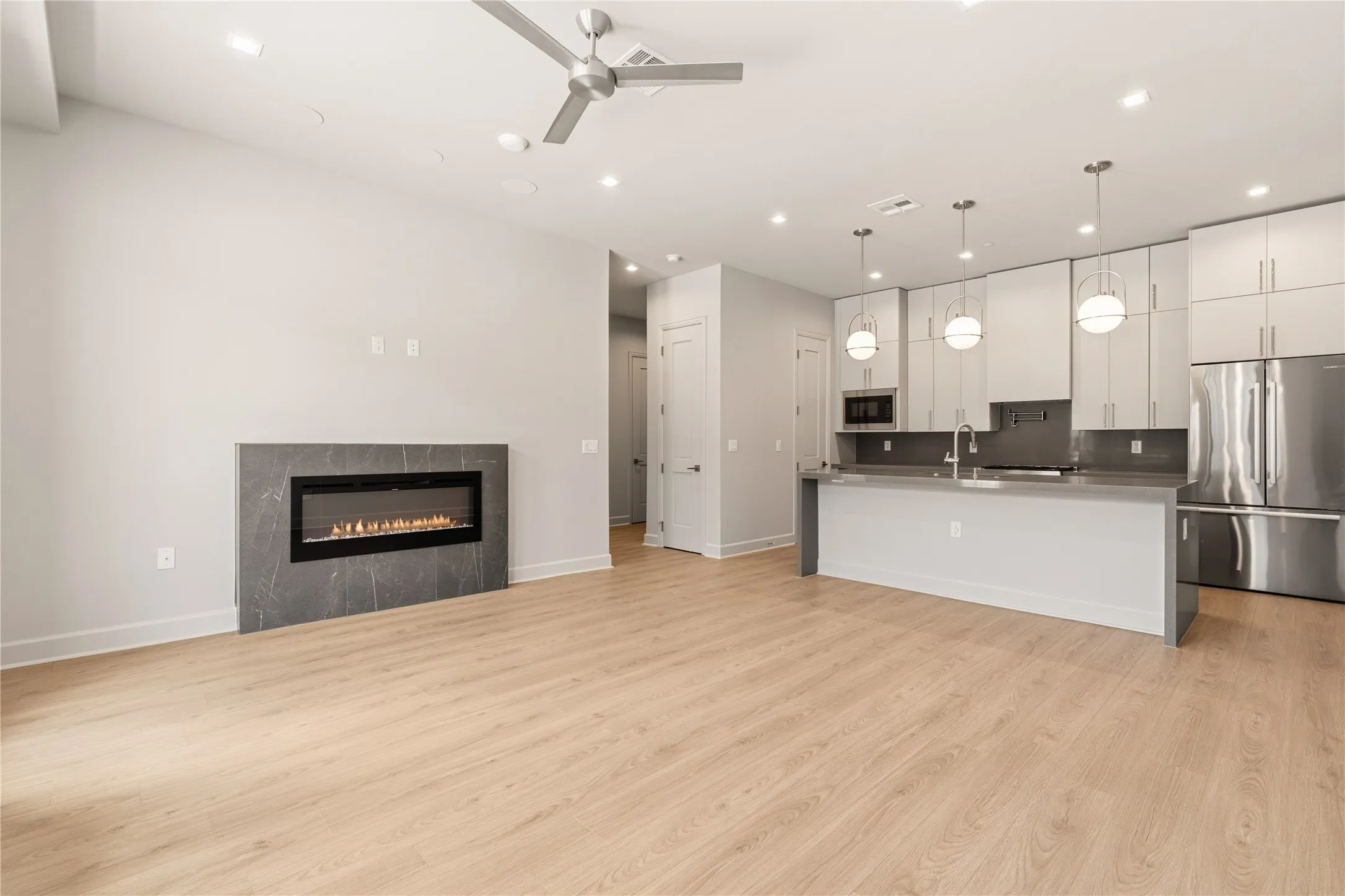 Condominium For Sale in Dallas County , 1900 S Ervay Street 311, Dallas, Texas 75215, 2 Bedroom, 3 Bathroom, 2 Garage spaces, 1,430 Sqft, built in 2026, mls#21292156, Real Estate Agent in Dallas, Homes For Sale in Dallas county, Homes For Sale in Dallas, Realtor in Dallas Texas, Real Estate Brokerage Independent Realty Texas, Luminita Cordes Realtor