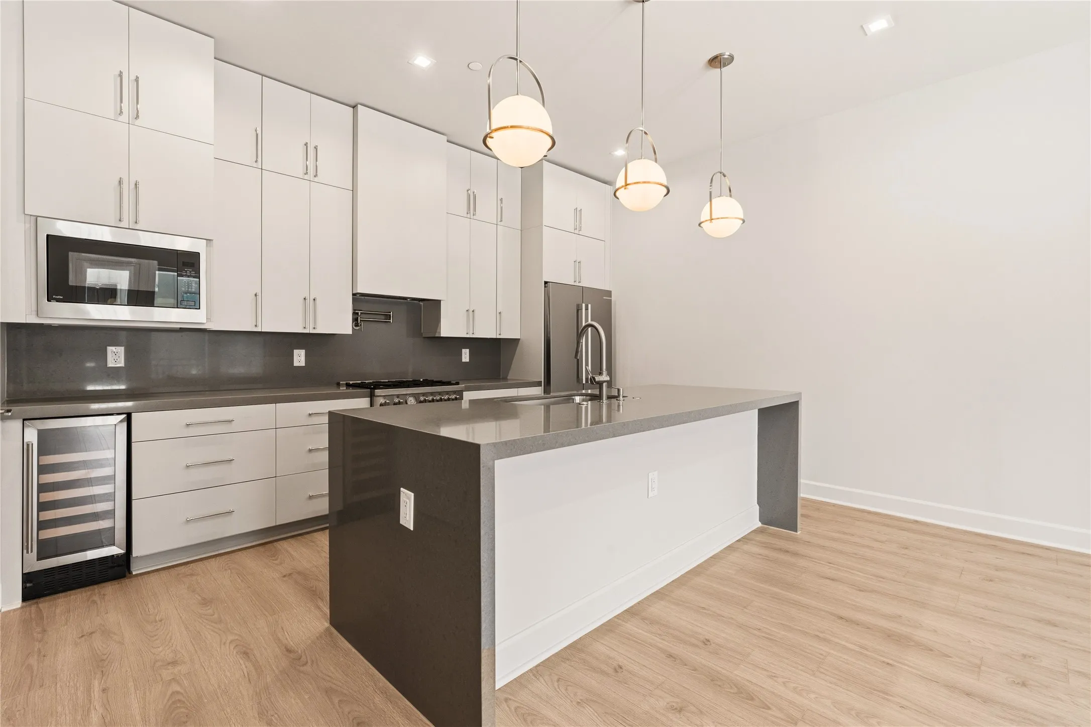 Condominium For Sale in Dallas County , 1900 S Ervay Street 311, Dallas, Texas 75215, 2 Bedroom, 3 Bathroom, 2 Garage spaces, 1,430 Sqft, built in 2026, mls#21292156, Real Estate Agent in Dallas, Homes For Sale in Dallas county, Homes For Sale in Dallas, Realtor in Dallas Texas, Real Estate Brokerage Independent Realty Texas, Luminita Cordes Realtor