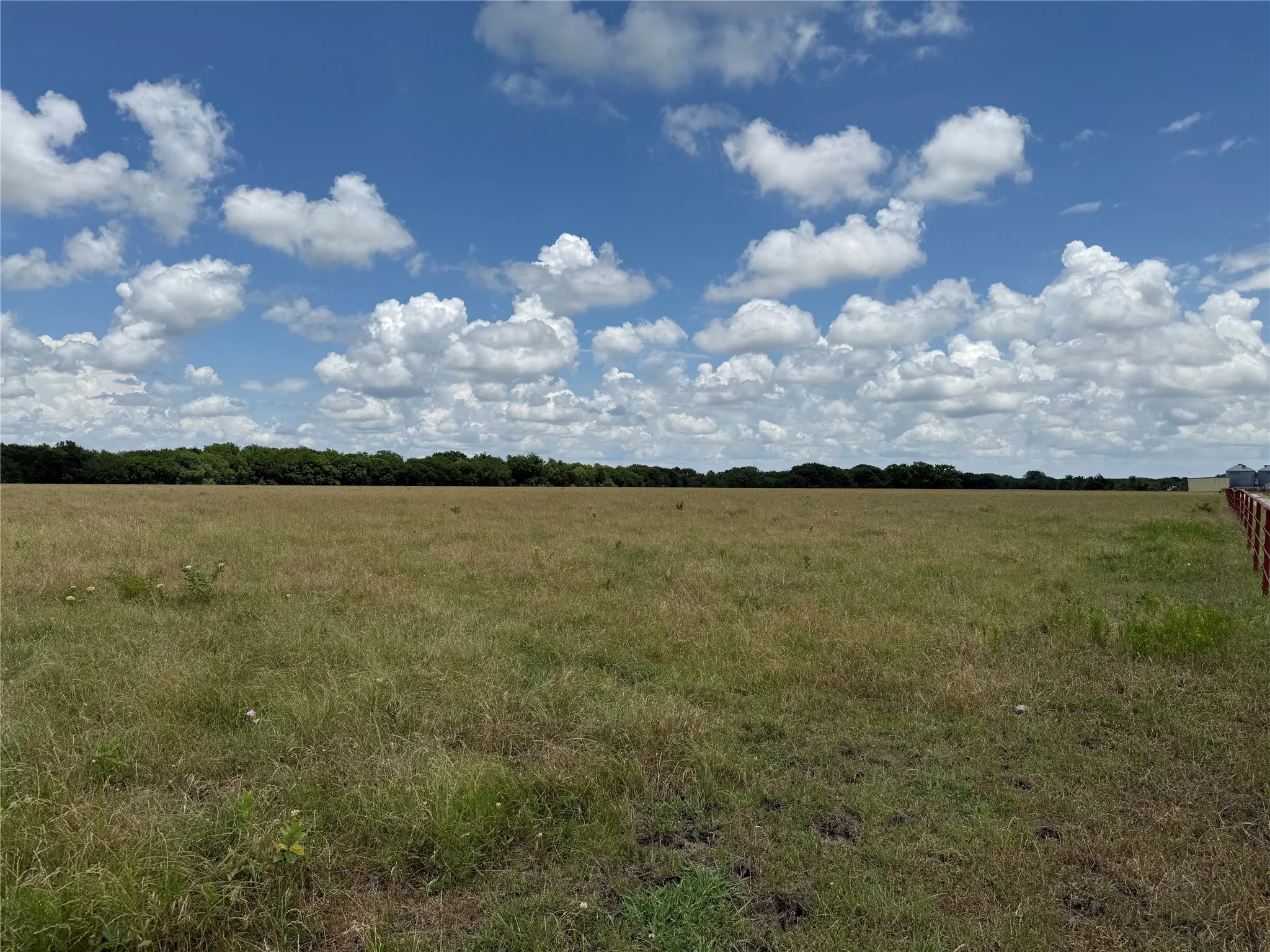 Farm For Sale in Grayson County , 18048 Us-69, Whitewright, Texas 75491, 4 Bedroom, 4 Bathroom, Garage spaces, 3,399 Sqft, built in 1972, Price $2,516,521, mls#21291432, Real Estate Agent in Whitewright, Homes For Sale in Grayson county, Homes For Sale in Whitewright, Realtor in Whitewright Texas, Real Estate Brokerage Independent Realty Texas, Luminita Cordes Realtor