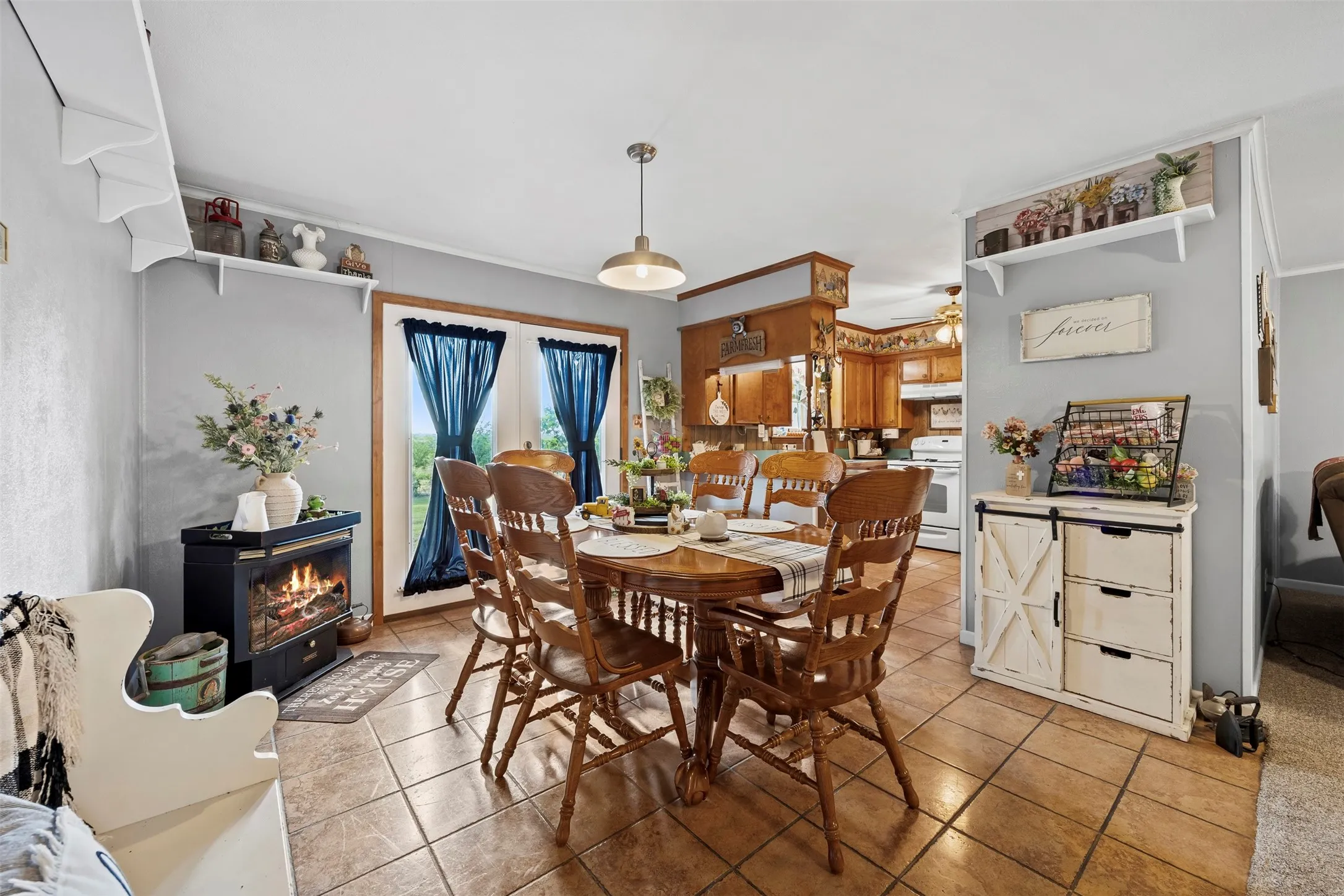 Farm For Sale in Ellis County , 2073 Fm 1182, Ennis, Texas 75119, 3 Bedrooms, 2 Bathrooms, Garage spaces, 1,700 Sqft, built in 1977, Price $750,000, mls#21288459, Real Estate Agent in Ennis, Homes For Sale in Ellis county, Homes For Sale in Ennis, Realtor in Ennis Texas, Real Estate Brokerage Independent Realty Texas, Luminita Cordes Realtor