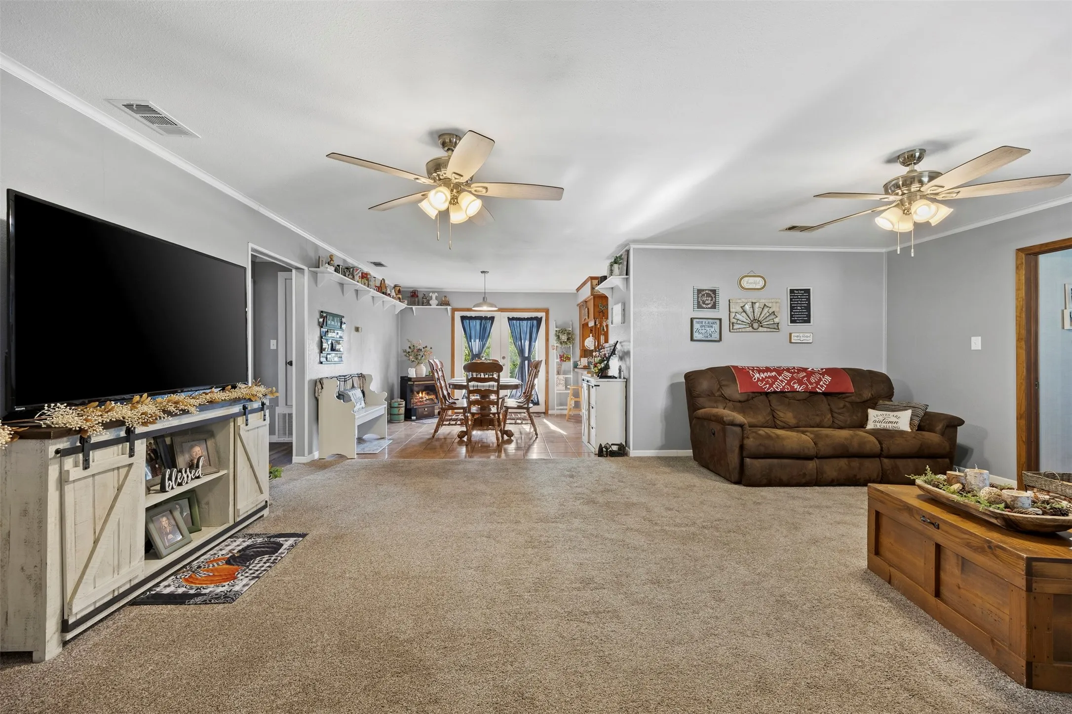 Farm For Sale in Ellis County , 2073 Fm 1182, Ennis, Texas 75119, 3 Bedrooms, 2 Bathrooms, Garage spaces, 1,700 Sqft, built in 1977, Price $750,000, mls#21288459, Real Estate Agent in Ennis, Homes For Sale in Ellis county, Homes For Sale in Ennis, Realtor in Ennis Texas, Real Estate Brokerage Independent Realty Texas, Luminita Cordes Realtor
