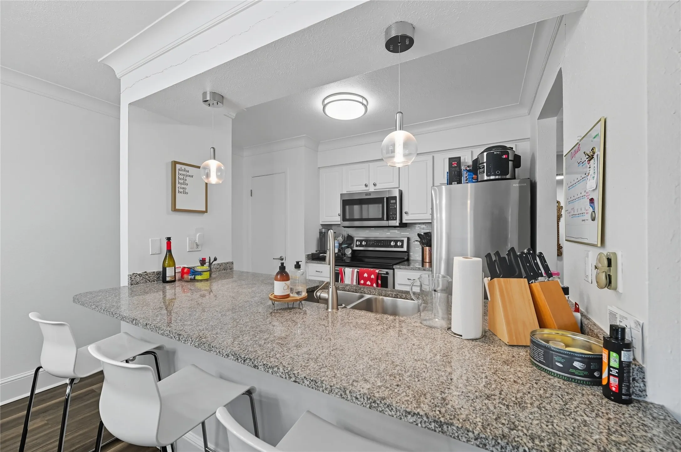 Condominium For Sale in Dallas County , 5927 E University Boulevard 221, Dallas, Texas 75206, 2 Bedroom, 2 Bathroom, Garage spaces, 1,118 Sqft, built in 1964, mls#21292331, Real Estate Agent in Dallas, Homes For Sale in Dallas county, Homes For Sale in Dallas, Realtor in Dallas Texas, Real Estate Brokerage Independent Realty Texas, Luminita Cordes Realtor