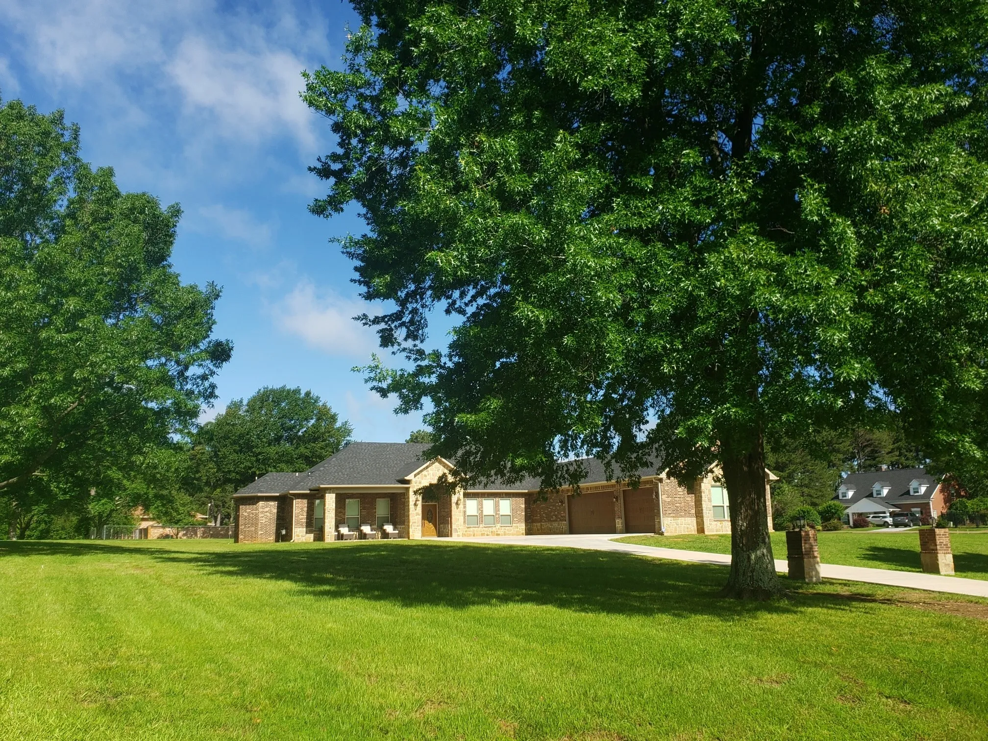 Single Family Residence For Sale in Bowie County , 6727 N Hills Drive, Texarkana, Texas 75503, 4 Bedroom, 4 Bathroom, 2 Garage spaces, 2,620 Sqft, built in 2022, Price $755,000, mls#21291697, Real Estate Agent in Texarkana, Homes For Sale in Bowie county, Homes For Sale in Texarkana, Realtor in Texarkana Texas, Real Estate Brokerage Independent Realty Texas, Luminita Cordes Realtor