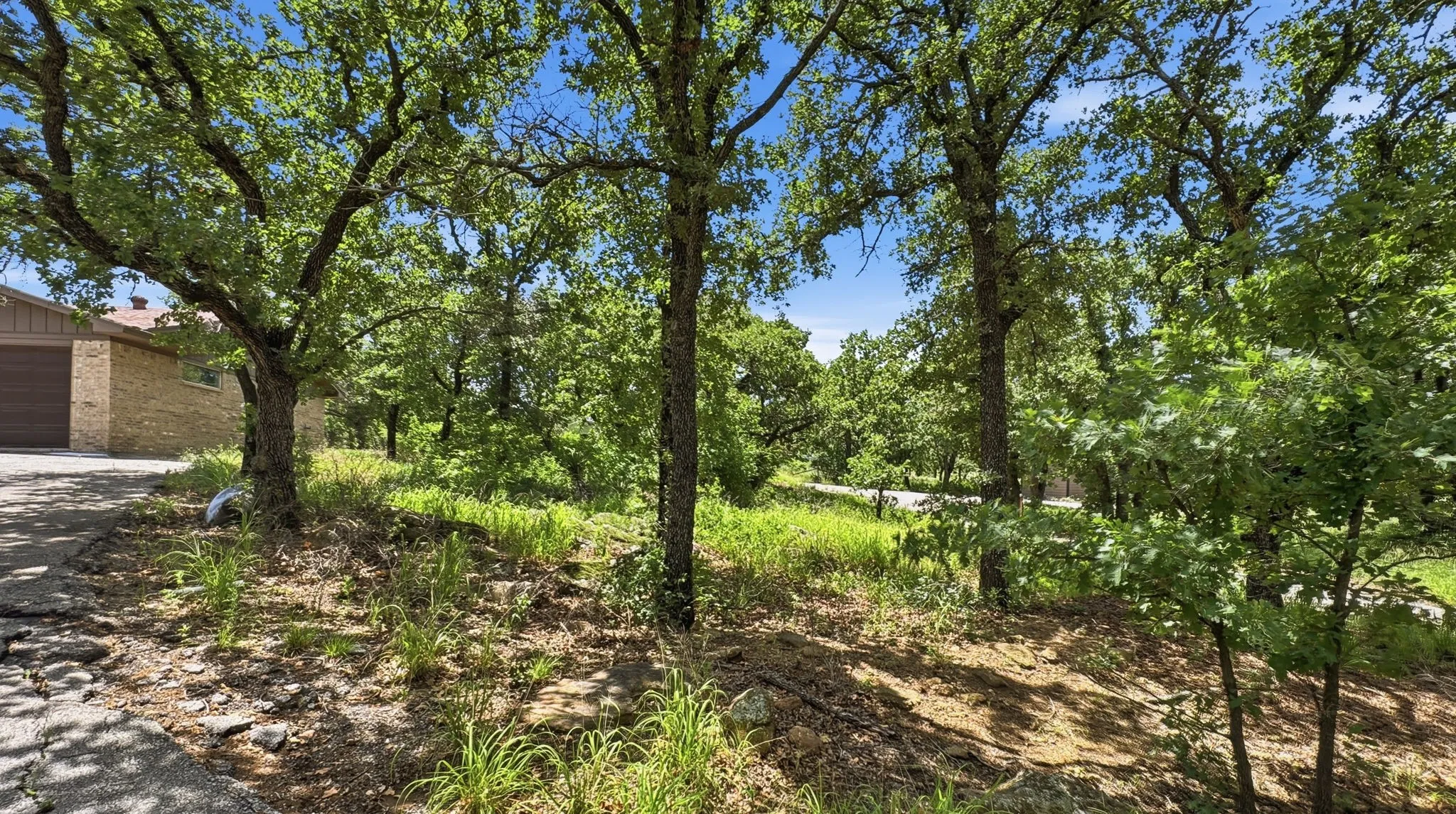 Single Family Residence For Sale in Young County , 1665 US Highway 380 E, Graham, Texas 76450, 4 Bedroom, 3 Bathroom, 1 Garage spaces, 3,224 Sqft, built in 1970, mls#21276477, Real Estate Agent in Graham, Homes For Sale in Young county, Homes For Sale in Graham, Realtor in Graham Texas, Real Estate Brokerage Independent Realty Texas, Luminita Cordes Realtor