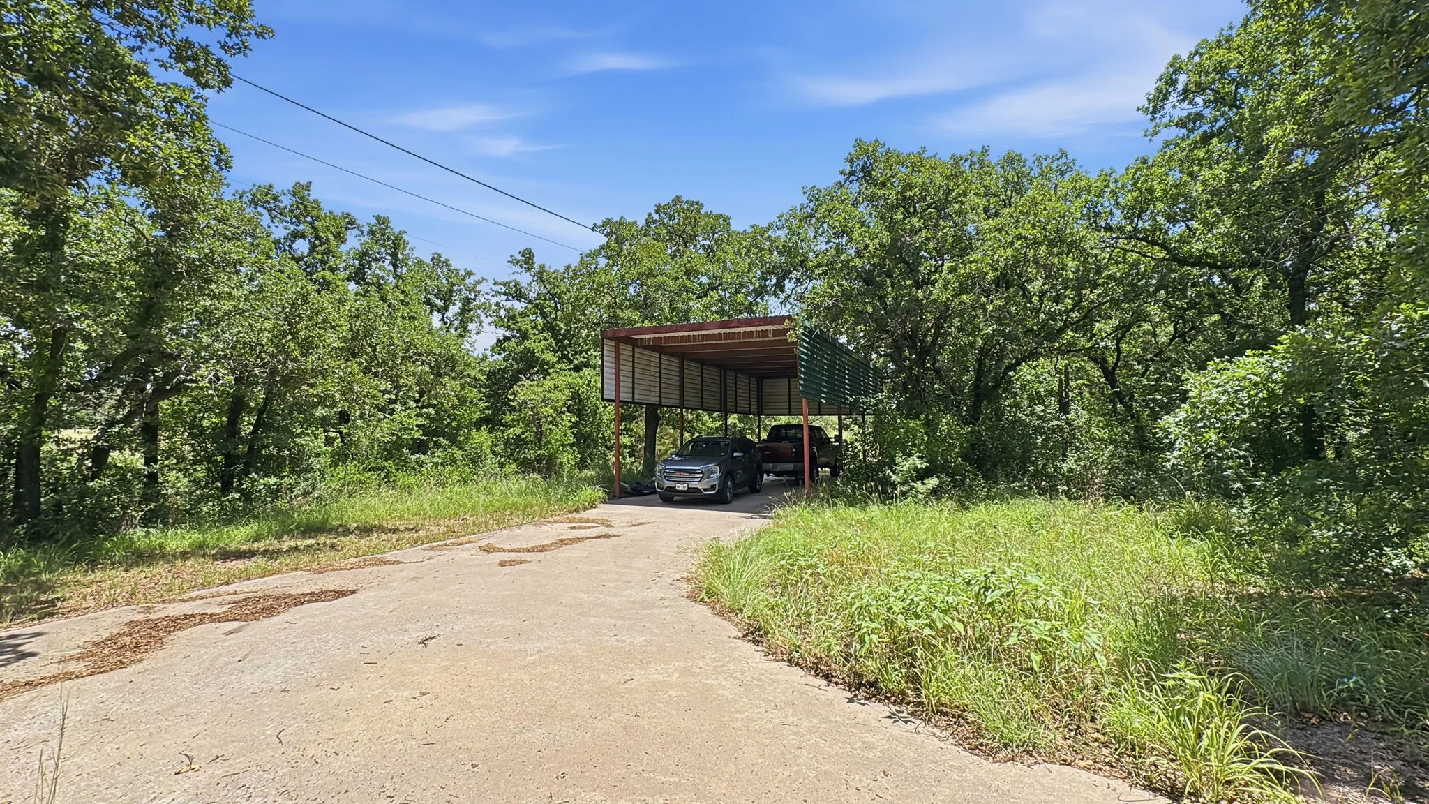 Single Family Residence For Sale in Young County , 1665 US Highway 380 E, Graham, Texas 76450, 4 Bedroom, 3 Bathroom, 1 Garage spaces, 3,224 Sqft, built in 1970, mls#21276477, Real Estate Agent in Graham, Homes For Sale in Young county, Homes For Sale in Graham, Realtor in Graham Texas, Real Estate Brokerage Independent Realty Texas, Luminita Cordes Realtor