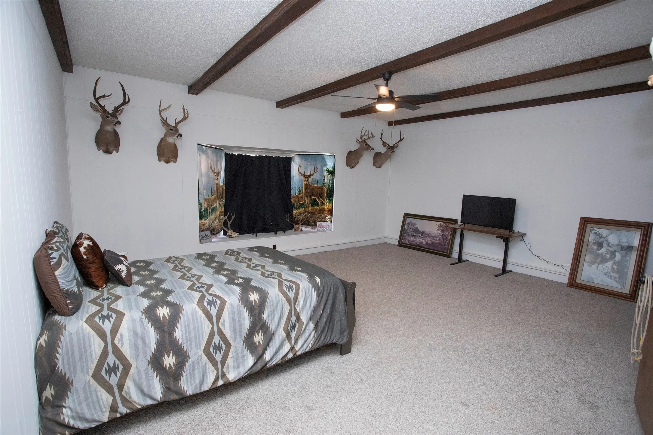 Single Family Residence For Sale in Young County , 1665 US Highway 380 E, Graham, Texas 76450, 4 Bedroom, 3 Bathroom, 1 Garage spaces, 3,224 Sqft, built in 1970, mls#21276477, Real Estate Agent in Graham, Homes For Sale in Young county, Homes For Sale in Graham, Realtor in Graham Texas, Real Estate Brokerage Independent Realty Texas, Luminita Cordes Realtor