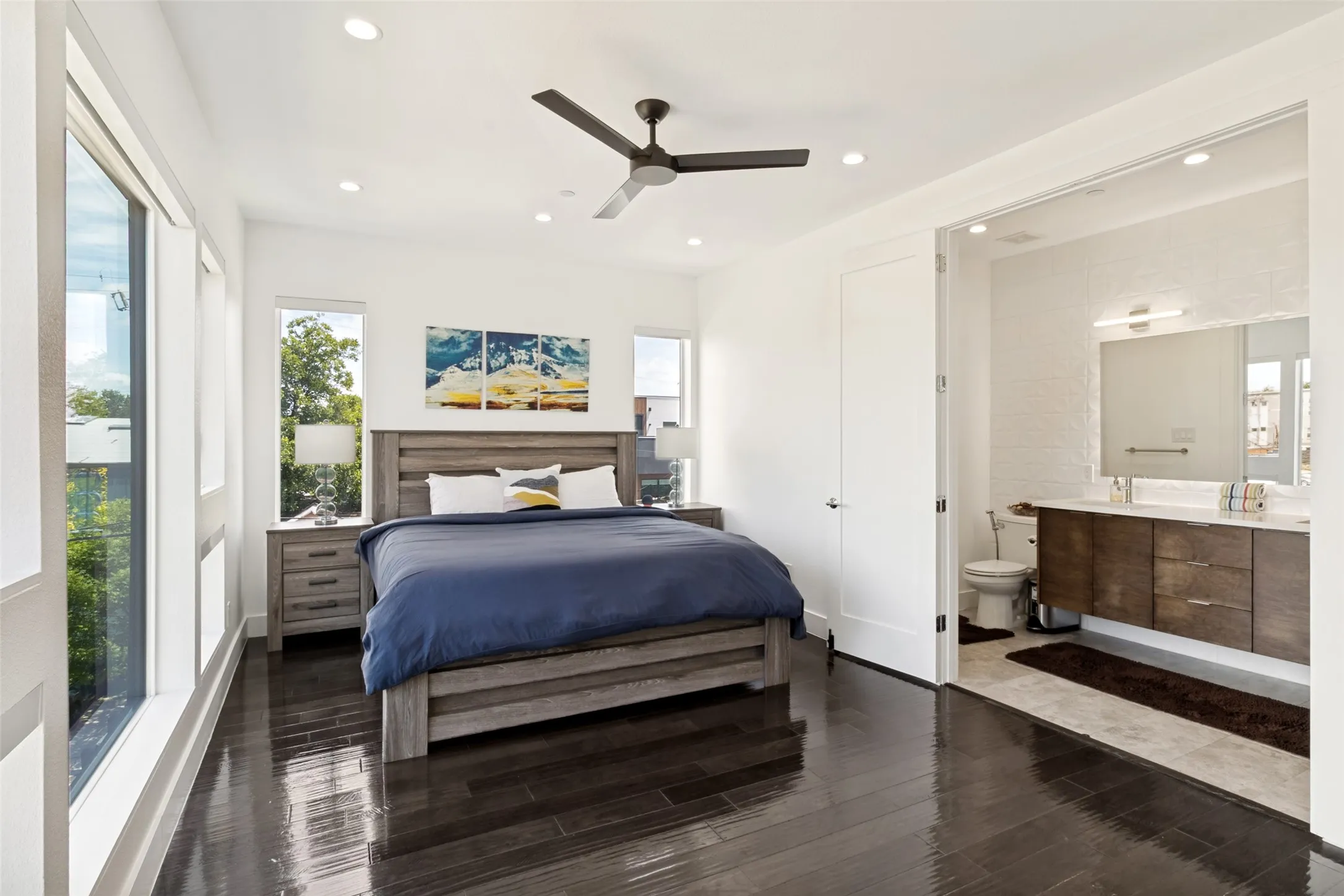 Condominium For Sale in Dallas County , 4811 Manett Street 101, Dallas, Texas 75204, 2 Bedroom, 3 Bathroom, 2 Garage spaces, 1,622 Sqft, built in 2019, mls#21292348, Real Estate Agent in Dallas, Homes For Sale in Dallas county, Homes For Sale in Dallas, Realtor in Dallas Texas, Real Estate Brokerage Independent Realty Texas, Luminita Cordes Realtor
