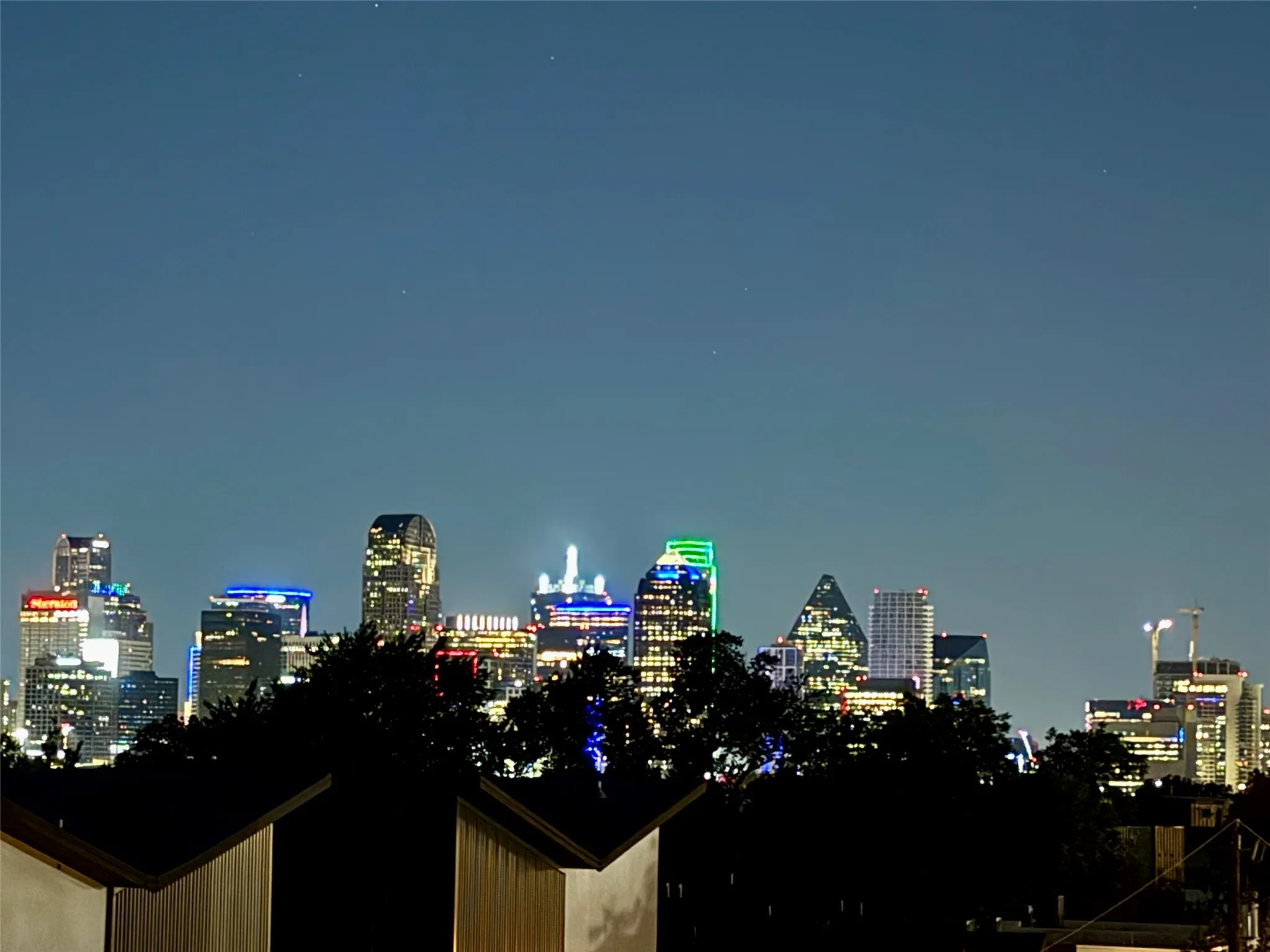 Condominium For Sale in Dallas County , 4811 Manett Street 101, Dallas, Texas 75204, 2 Bedroom, 3 Bathroom, 2 Garage spaces, 1,622 Sqft, built in 2019, mls#21292348, Real Estate Agent in Dallas, Homes For Sale in Dallas county, Homes For Sale in Dallas, Realtor in Dallas Texas, Real Estate Brokerage Independent Realty Texas, Luminita Cordes Realtor