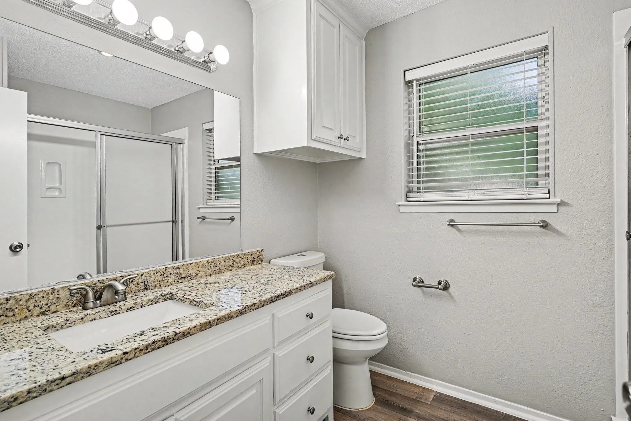 Single Family Residence For Sale in Tarrant County , 2728 Jewell Drive, Arlington, Texas 76016, 3 Bedroom, 2 Bathroom, 2 Garage spaces, 1,537 Sqft, built in 1972, mls#21288315, Real Estate Agent in Arlington, Homes For Sale in Tarrant county, Homes For Sale in Arlington, Realtor in Arlington Texas, Real Estate Brokerage Independent Realty Texas, Luminita Cordes Realtor