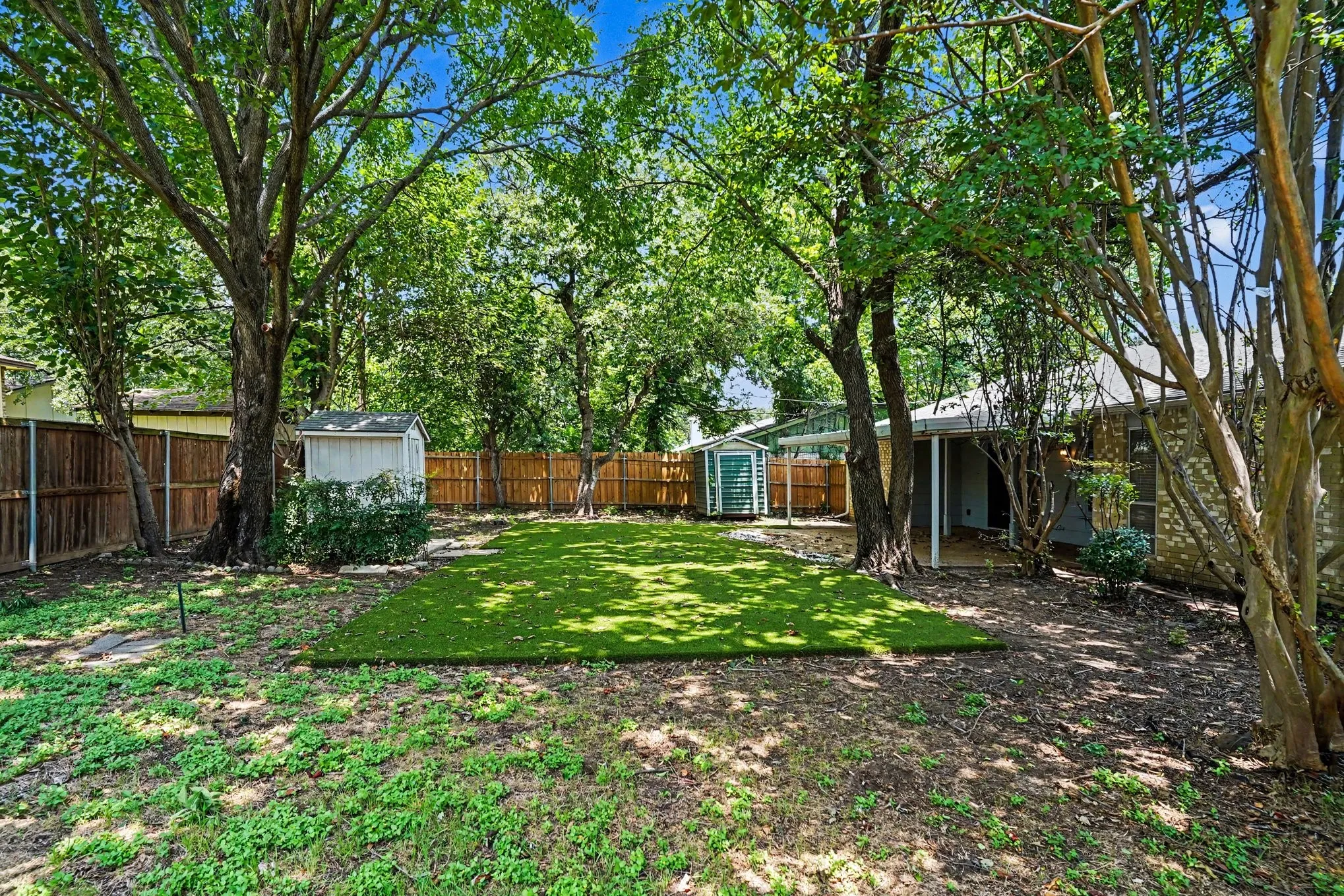 Single Family Residence For Sale in Tarrant County , 2728 Jewell Drive, Arlington, Texas 76016, 3 Bedroom, 2 Bathroom, 2 Garage spaces, 1,537 Sqft, built in 1972, mls#21288315, Real Estate Agent in Arlington, Homes For Sale in Tarrant county, Homes For Sale in Arlington, Realtor in Arlington Texas, Real Estate Brokerage Independent Realty Texas, Luminita Cordes Realtor