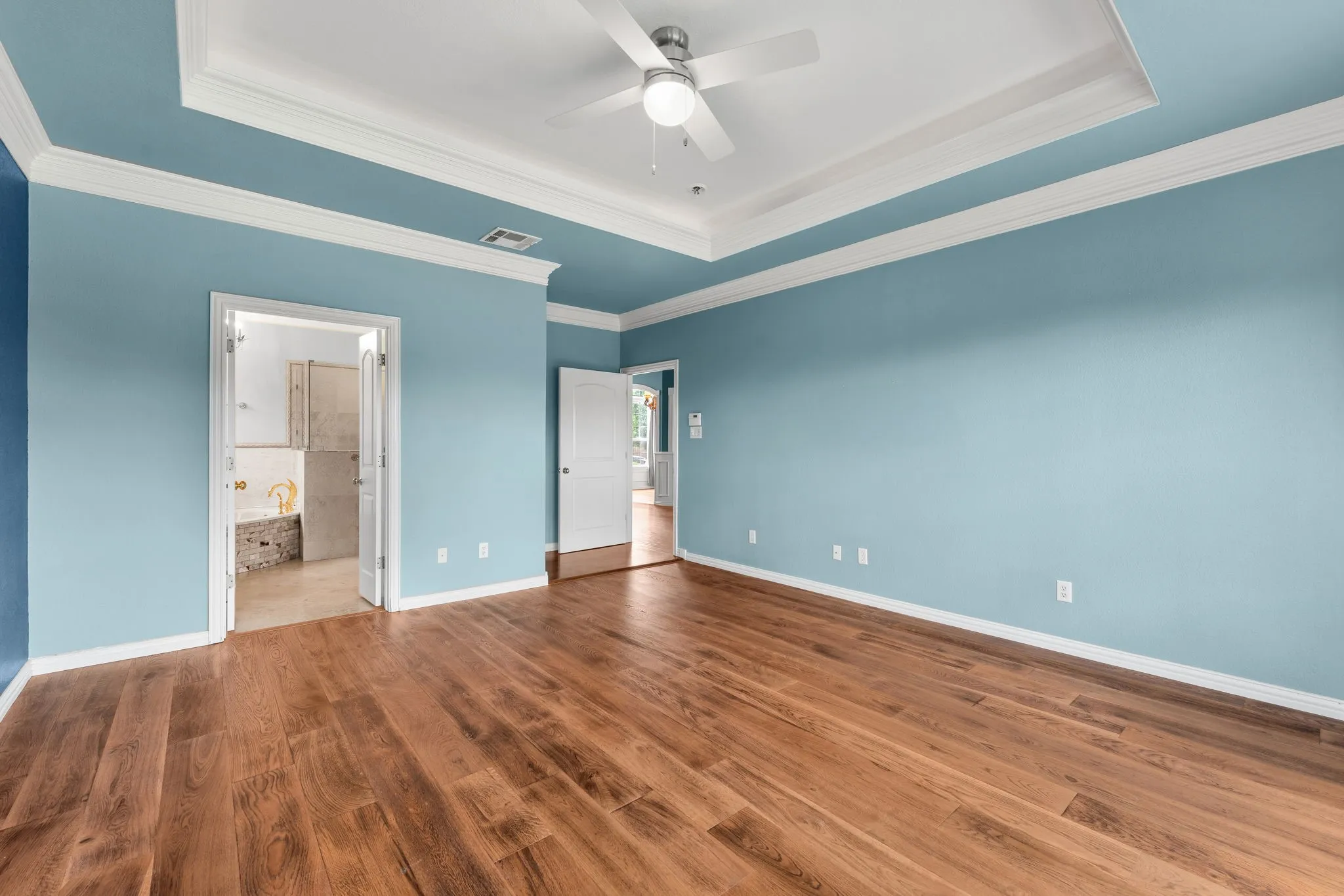 Single Family Residence For Sale in Tarrant County , 5504 Plata Lane, Benbrook, Texas 76126, 2 Bedroom, 2 Bathroom, 2 Garage spaces, 1,893 Sqft, built in 2005, mls#21291184, Real Estate Agent in Benbrook, Homes For Sale in Tarrant county, Homes For Sale in Benbrook, Realtor in Benbrook Texas, Real Estate Brokerage Independent Realty Texas, Luminita Cordes Realtor