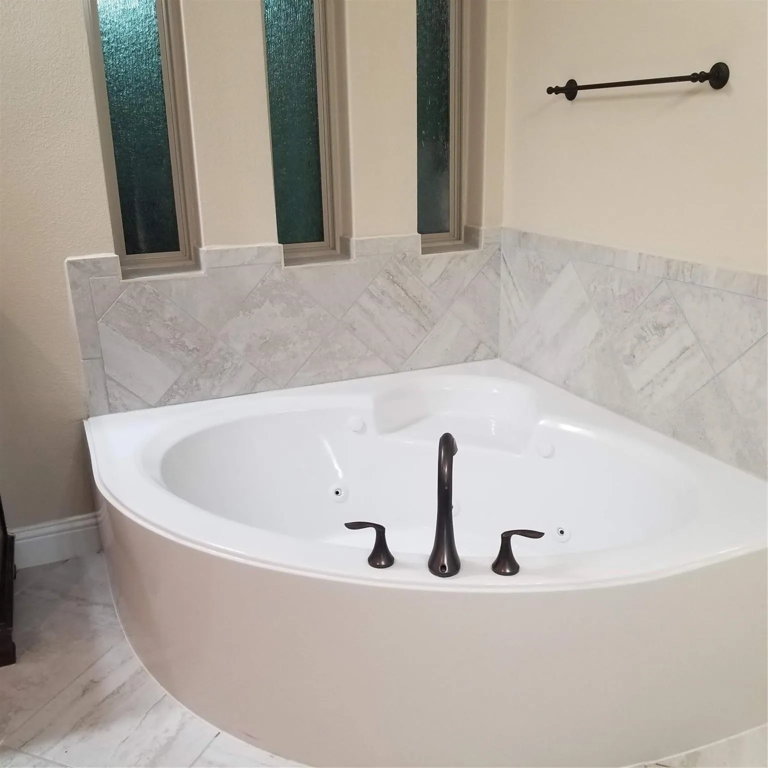 Single Family Residence For Rent in Tarrant County , 6905 Benjamin Way, Colleyville, Texas 76034, 4 Bedroom, 4 Bathroom, 3 Garage spaces, 3,170 Sqft, built in 2017, mls#21292399, Real Estate Agent in Colleyville, Homes For Rent in Tarrant county, Homes For Rent in Colleyville, Realtor in Colleyville Texas, Real Estate Brokerage Independent Realty Texas, Luminita Cordes Realtor