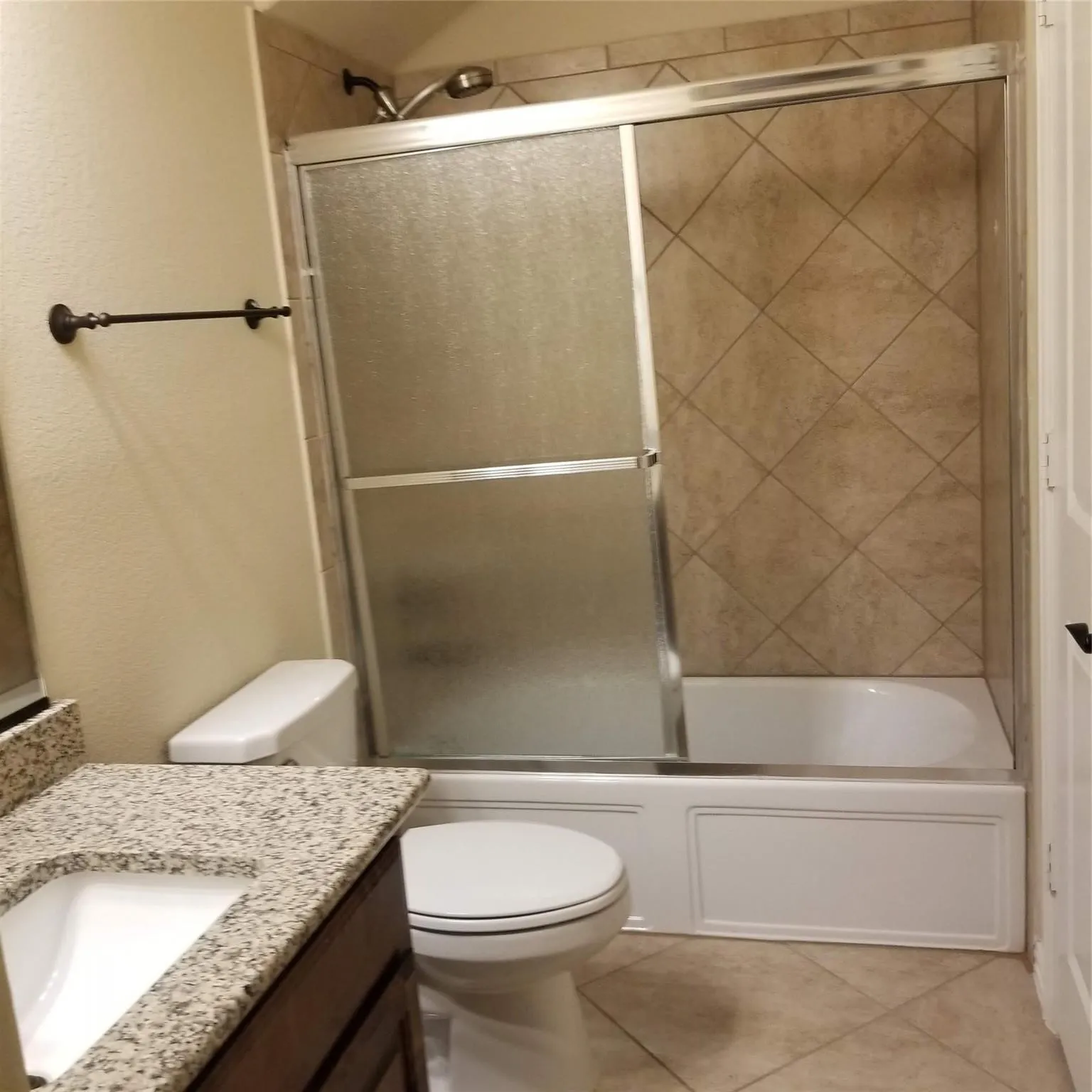 Single Family Residence For Rent in Tarrant County , 6905 Benjamin Way, Colleyville, Texas 76034, 4 Bedroom, 4 Bathroom, 3 Garage spaces, 3,170 Sqft, built in 2017, mls#21292399, Real Estate Agent in Colleyville, Homes For Rent in Tarrant county, Homes For Rent in Colleyville, Realtor in Colleyville Texas, Real Estate Brokerage Independent Realty Texas, Luminita Cordes Realtor