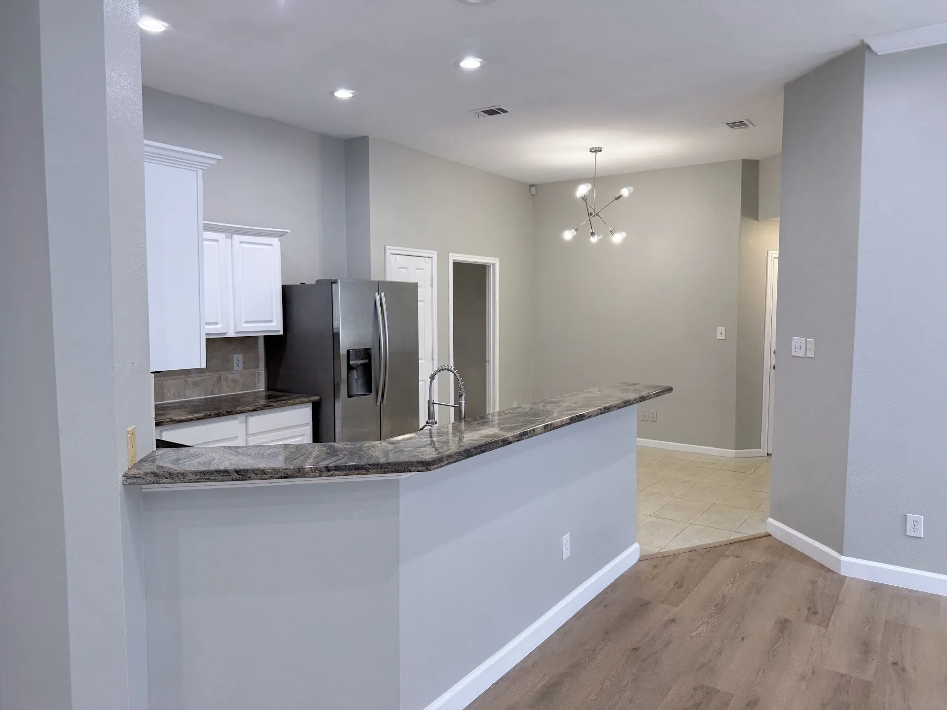 Single Family Residence For Sale in Collin County , 3001 Maumelle Drive, Plano, Texas 75023, 3 Bedroom, 2 Bathroom, 2 Garage spaces, 1,812 Sqft, built in 1996, mls#21290143, Real Estate Agent in Plano, Homes For Sale in Collin county, Homes For Sale in Plano, Realtor in Plano Texas, Real Estate Brokerage Independent Realty Texas, Luminita Cordes Realtor