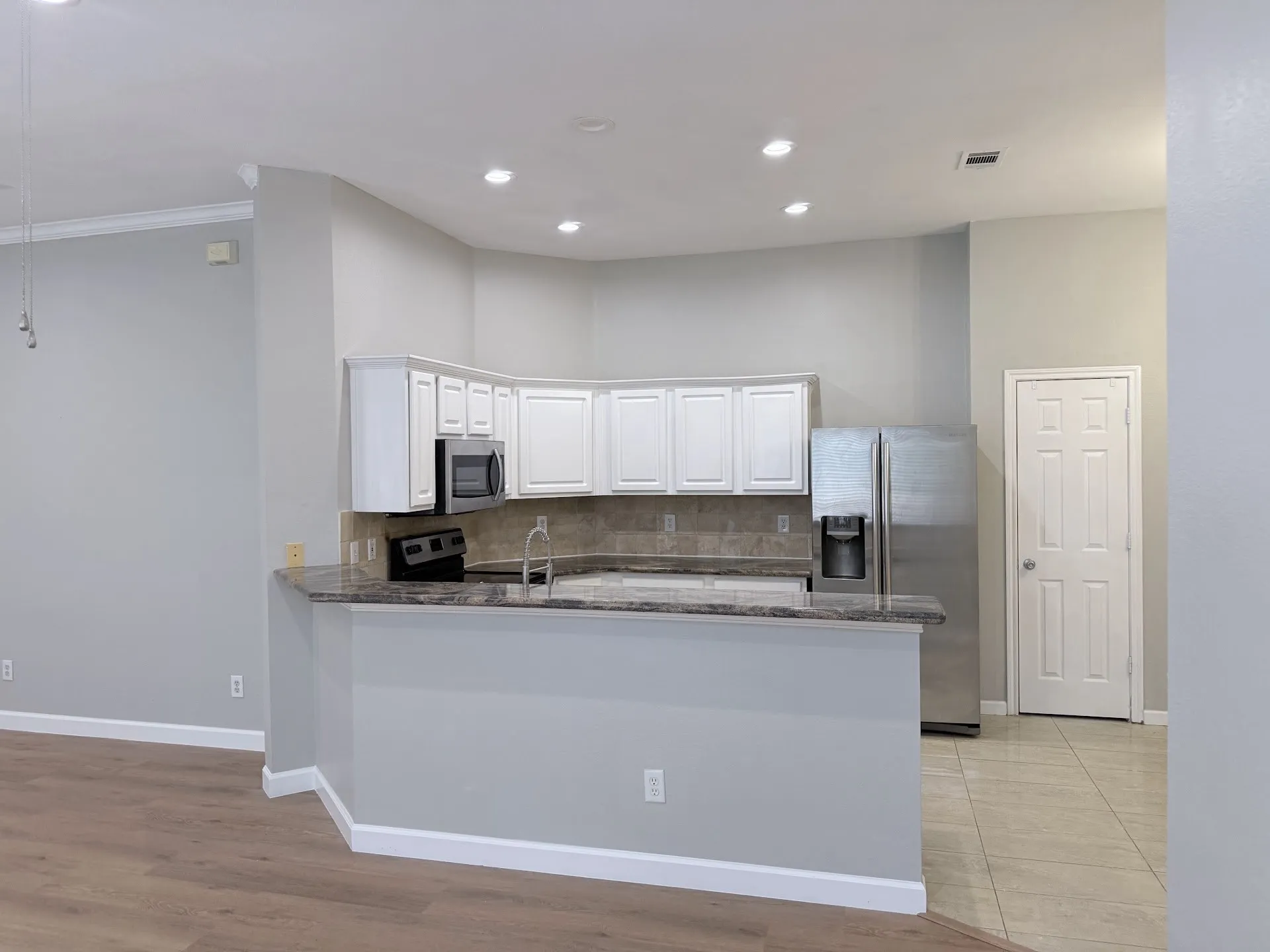 Single Family Residence For Sale in Collin County , 3001 Maumelle Drive, Plano, Texas 75023, 3 Bedroom, 2 Bathroom, 2 Garage spaces, 1,812 Sqft, built in 1996, mls#21290143, Real Estate Agent in Plano, Homes For Sale in Collin county, Homes For Sale in Plano, Realtor in Plano Texas, Real Estate Brokerage Independent Realty Texas, Luminita Cordes Realtor