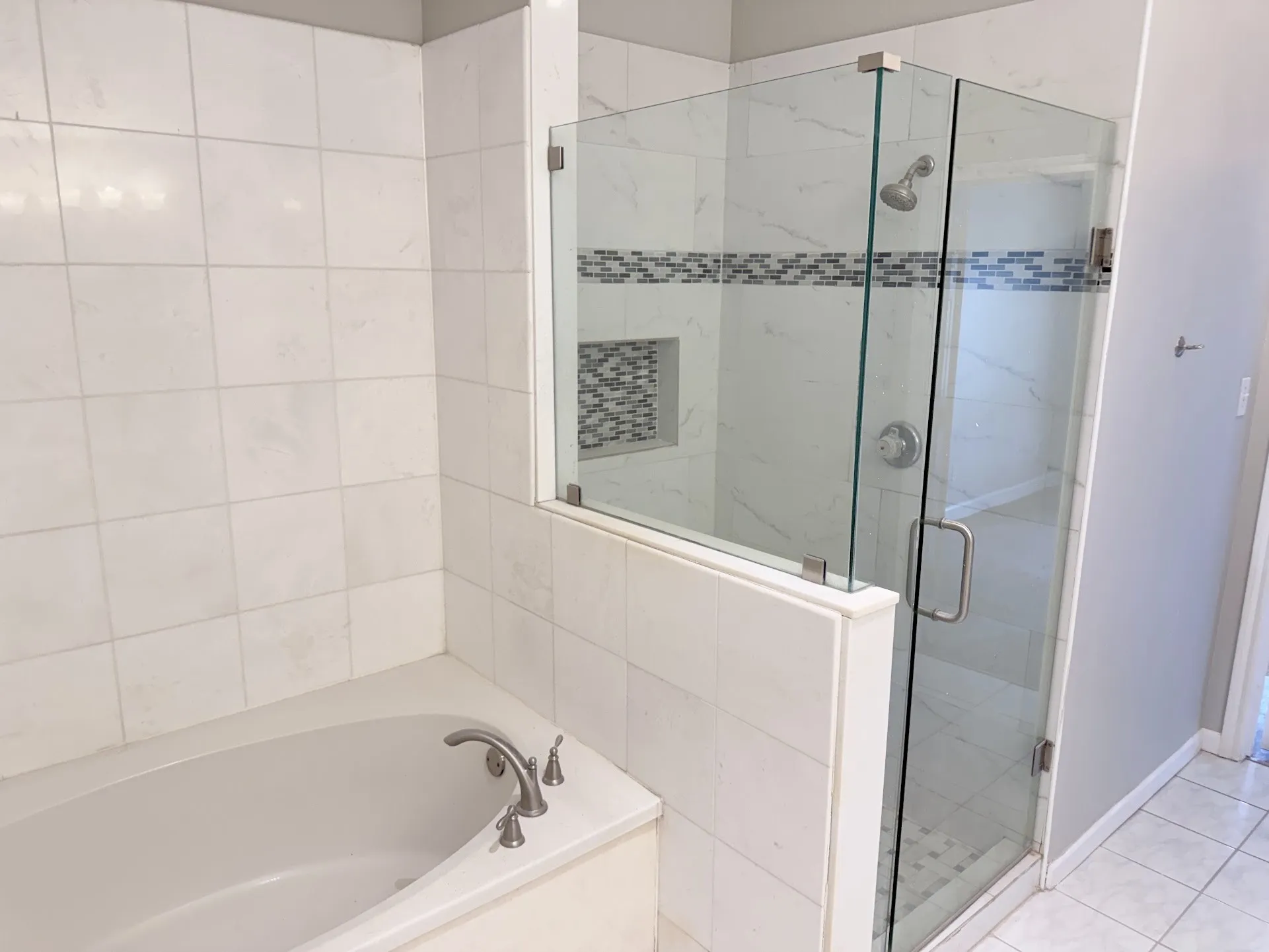 Single Family Residence For Sale in Collin County , 3001 Maumelle Drive, Plano, Texas 75023, 3 Bedroom, 2 Bathroom, 2 Garage spaces, 1,812 Sqft, built in 1996, mls#21290143, Real Estate Agent in Plano, Homes For Sale in Collin county, Homes For Sale in Plano, Realtor in Plano Texas, Real Estate Brokerage Independent Realty Texas, Luminita Cordes Realtor