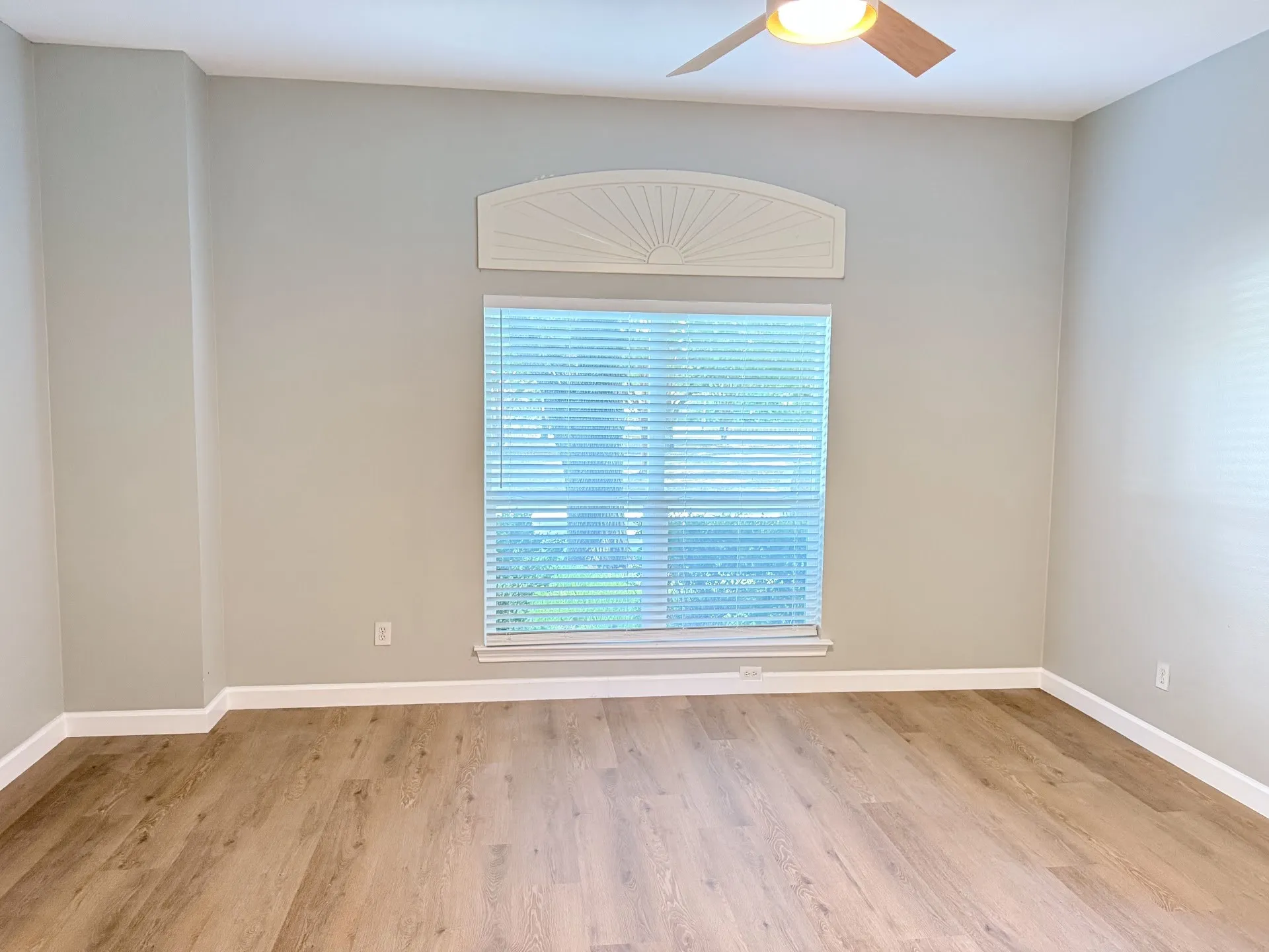 Single Family Residence For Sale in Collin County , 3001 Maumelle Drive, Plano, Texas 75023, 3 Bedroom, 2 Bathroom, 2 Garage spaces, 1,812 Sqft, built in 1996, mls#21290143, Real Estate Agent in Plano, Homes For Sale in Collin county, Homes For Sale in Plano, Realtor in Plano Texas, Real Estate Brokerage Independent Realty Texas, Luminita Cordes Realtor