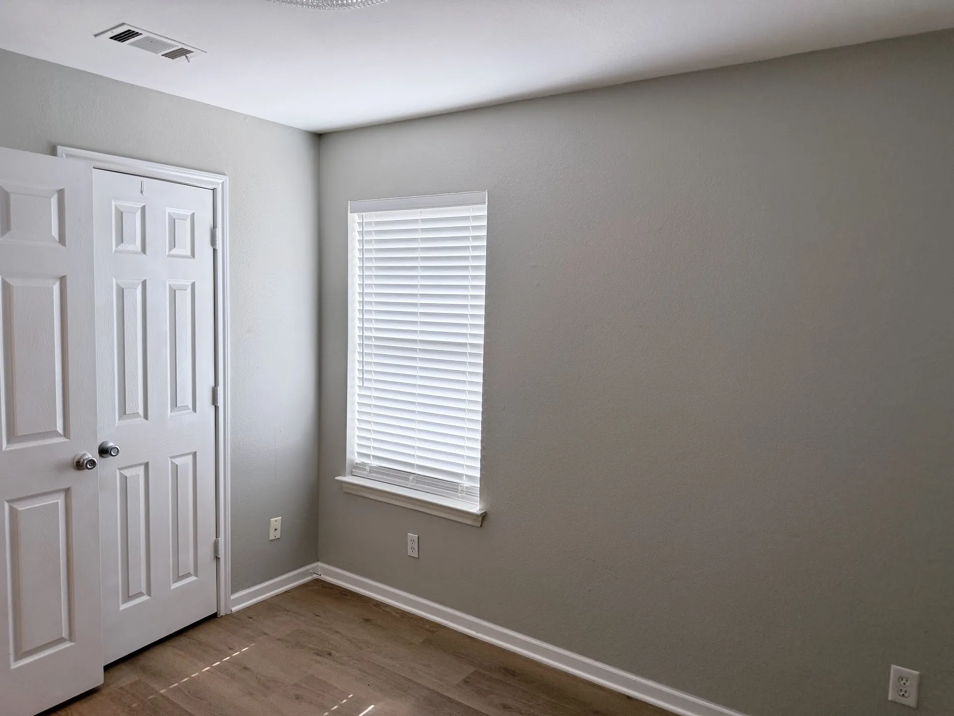 Single Family Residence For Sale in Collin County , 3001 Maumelle Drive, Plano, Texas 75023, 3 Bedroom, 2 Bathroom, 2 Garage spaces, 1,812 Sqft, built in 1996, mls#21290143, Real Estate Agent in Plano, Homes For Sale in Collin county, Homes For Sale in Plano, Realtor in Plano Texas, Real Estate Brokerage Independent Realty Texas, Luminita Cordes Realtor