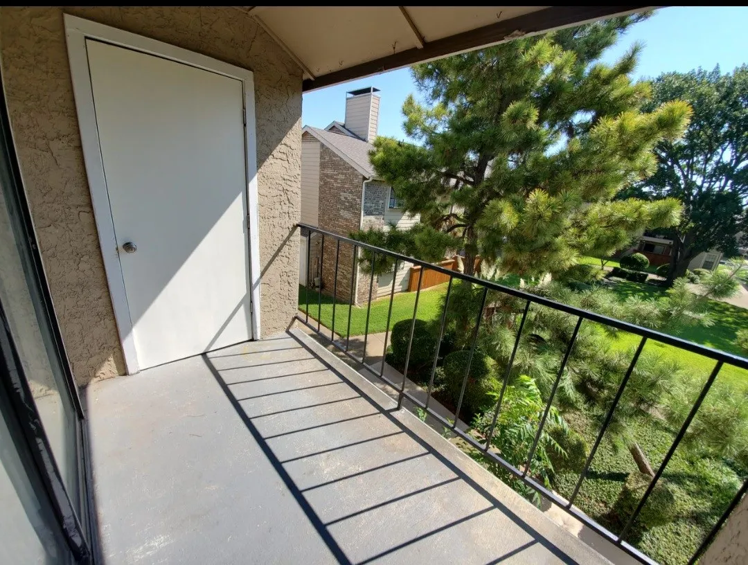 Condominium For Rent in Collin County , 4748 Old Bent Tree Lane 308, Dallas, Texas 75287, 1 Bedroom, 1 Bathroom, Garage spaces, 575 Sqft, built in 1985, Price $995, mls#21292410, Real Estate Agent in Dallas, Homes For Rent in Collin county, Homes For Rent in Dallas, Realtor in Dallas Texas, Real Estate Brokerage Independent Realty Texas, Luminita Cordes Realtor