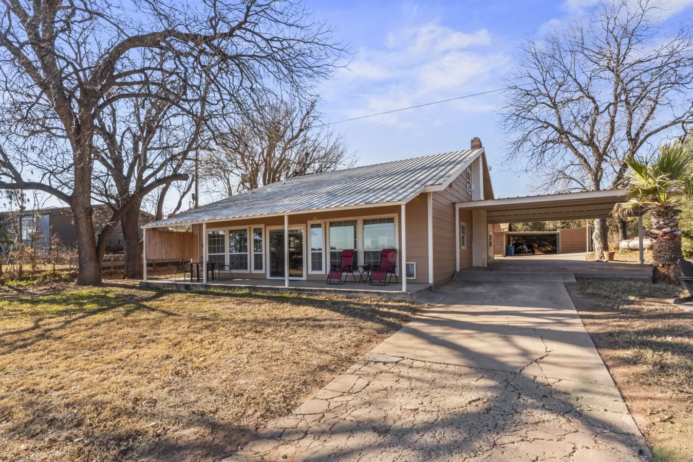 Single Family Residence For Sale in Nolan County , 184 County Road 246, Sweetwater, Texas 79556, 4 Bedroom, 3 Bathroom, 1 Garage spaces, 2,484 Sqft, built in 2004, Price $425,000, mls#21292419, Real Estate Agent in Sweetwater, Homes For Sale in Nolan county, Homes For Sale in Sweetwater, Realtor in Sweetwater Texas, Real Estate Brokerage Independent Realty Texas, Luminita Cordes Realtor