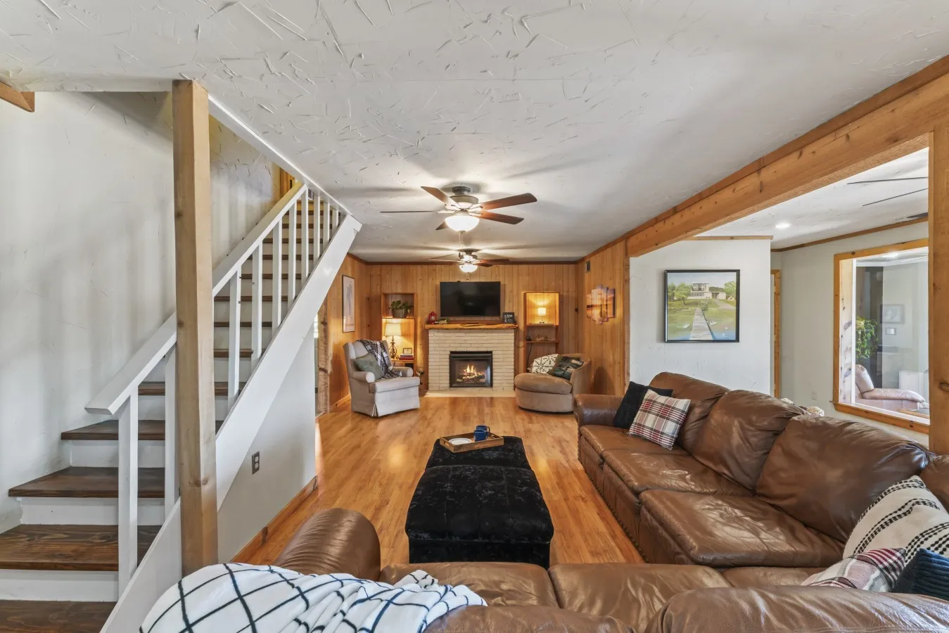 Single Family Residence For Sale in Nolan County , 184 County Road 246, Sweetwater, Texas 79556, 4 Bedroom, 3 Bathroom, 1 Garage spaces, 2,484 Sqft, built in 2004, Price $425,000, mls#21292419, Real Estate Agent in Sweetwater, Homes For Sale in Nolan county, Homes For Sale in Sweetwater, Realtor in Sweetwater Texas, Real Estate Brokerage Independent Realty Texas, Luminita Cordes Realtor