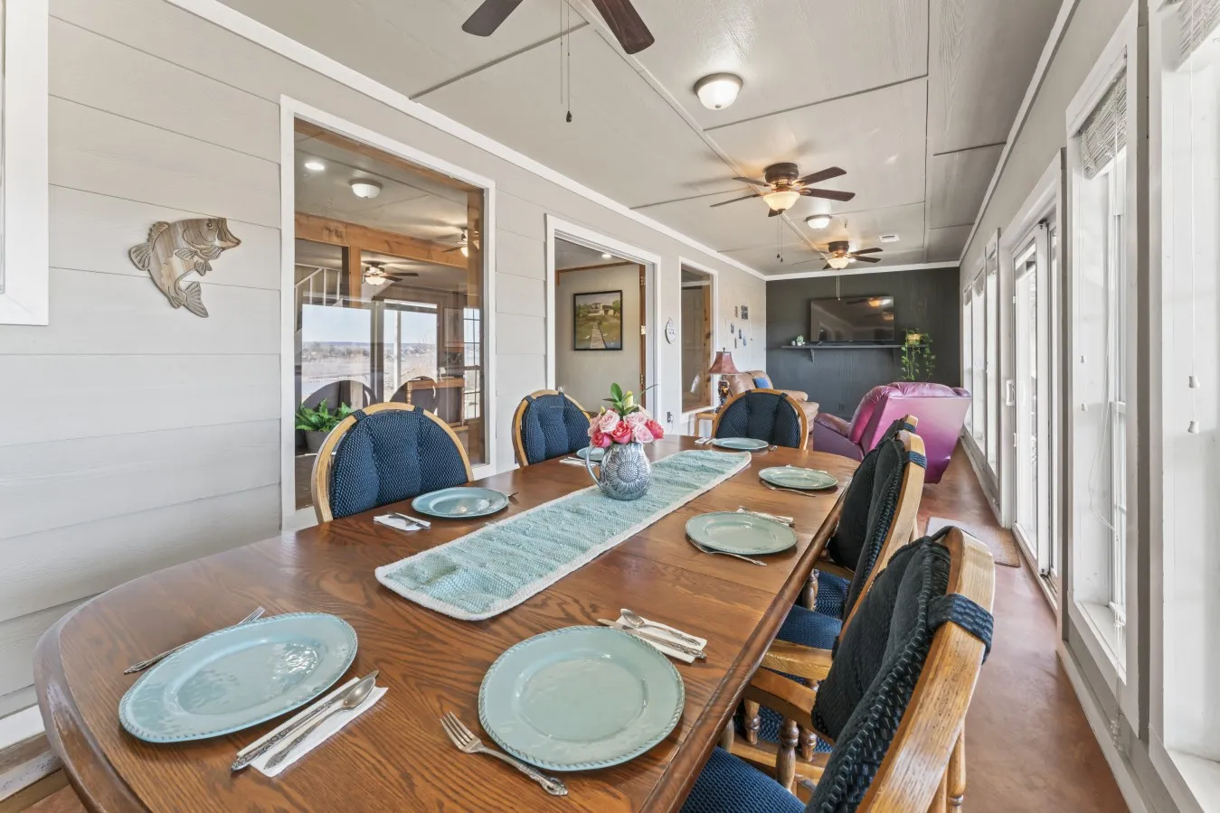 Single Family Residence For Sale in Nolan County , 184 County Road 246, Sweetwater, Texas 79556, 4 Bedroom, 3 Bathroom, 1 Garage spaces, 2,484 Sqft, built in 2004, Price $425,000, mls#21292419, Real Estate Agent in Sweetwater, Homes For Sale in Nolan county, Homes For Sale in Sweetwater, Realtor in Sweetwater Texas, Real Estate Brokerage Independent Realty Texas, Luminita Cordes Realtor