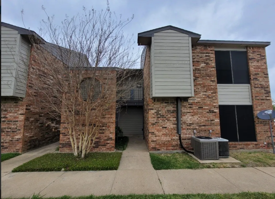 Condominium For Rent in Dallas County , 6010 Marvin Loving Drive 101, Garland, Texas 75043, 1 Bedroom, 1 Bathroom, Garage spaces, 740 Sqft, built in 1982, Price $1,095, mls#21292428, Real Estate Agent in Garland, Homes For Rent in Dallas county, Homes For Rent in Garland, Realtor in Garland Texas, Real Estate Brokerage Independent Realty Texas, Luminita Cordes Realtor