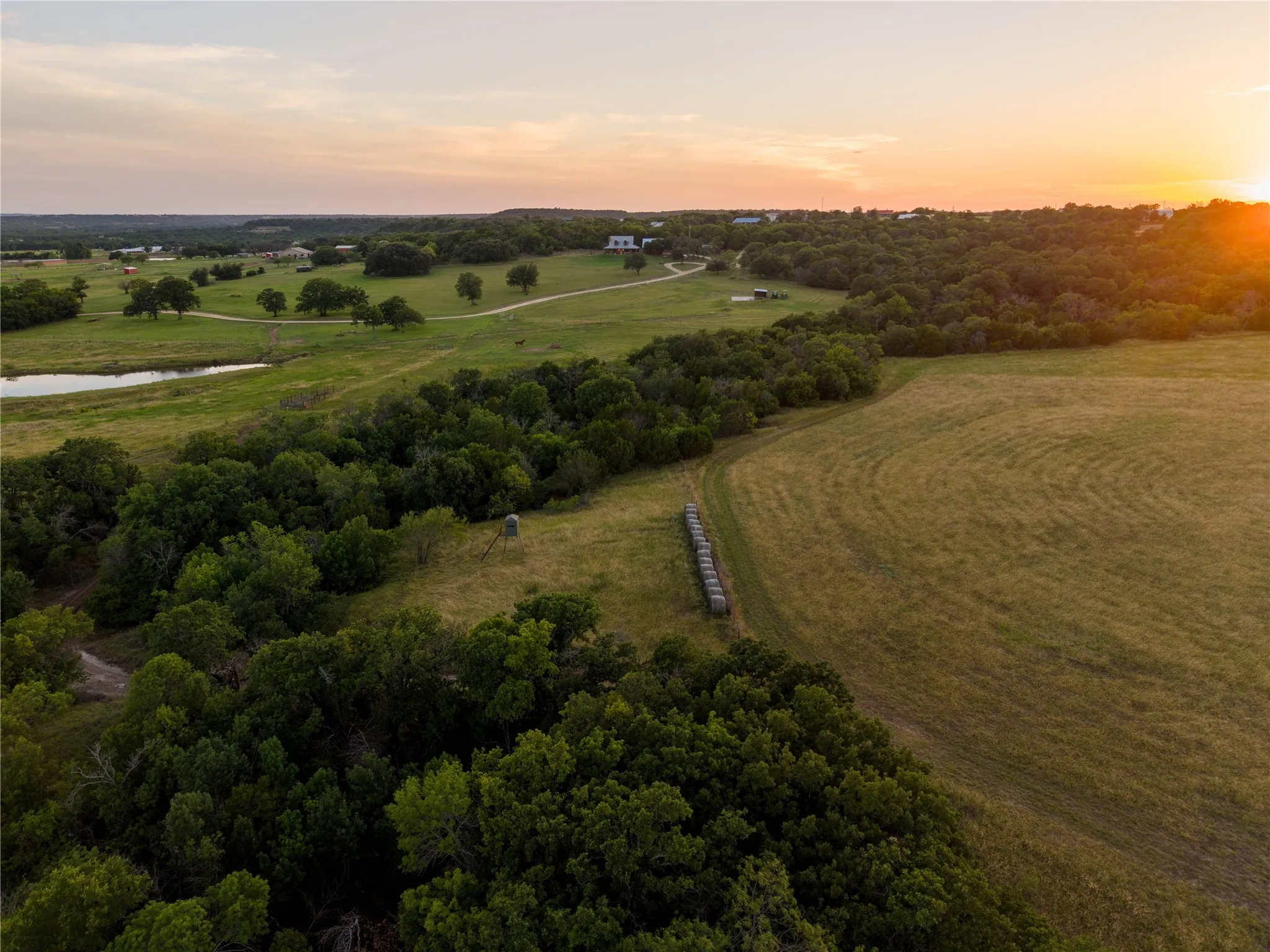 Farm For Sale in Erath County , 27475 N Us-281, Stephenville, Texas 76401, 3 Bedroom, 2 Bathroom, Garage spaces, 2,040 Sqft, built in 2011, mls#21291791, Real Estate Agent in Stephenville, Homes For Sale in Erath county, Homes For Sale in Stephenville, Realtor in Stephenville Texas, Real Estate Brokerage Independent Realty Texas, Luminita Cordes Realtor