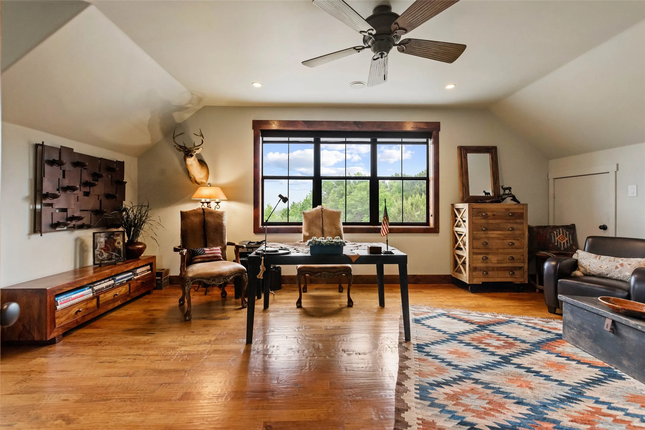 Farm For Sale in Erath County , 27475 N Us-281, Stephenville, Texas 76401, 3 Bedroom, 2 Bathroom, Garage spaces, 2,040 Sqft, built in 2011, mls#21291791, Real Estate Agent in Stephenville, Homes For Sale in Erath county, Homes For Sale in Stephenville, Realtor in Stephenville Texas, Real Estate Brokerage Independent Realty Texas, Luminita Cordes Realtor