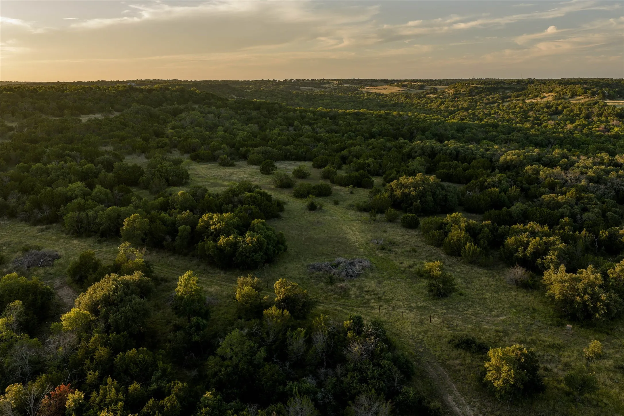 Farm For Sale in Erath County , 27475 N Us-281, Stephenville, Texas 76401, 3 Bedroom, 2 Bathroom, Garage spaces, 2,040 Sqft, built in 2011, mls#21291791, Real Estate Agent in Stephenville, Homes For Sale in Erath county, Homes For Sale in Stephenville, Realtor in Stephenville Texas, Real Estate Brokerage Independent Realty Texas, Luminita Cordes Realtor