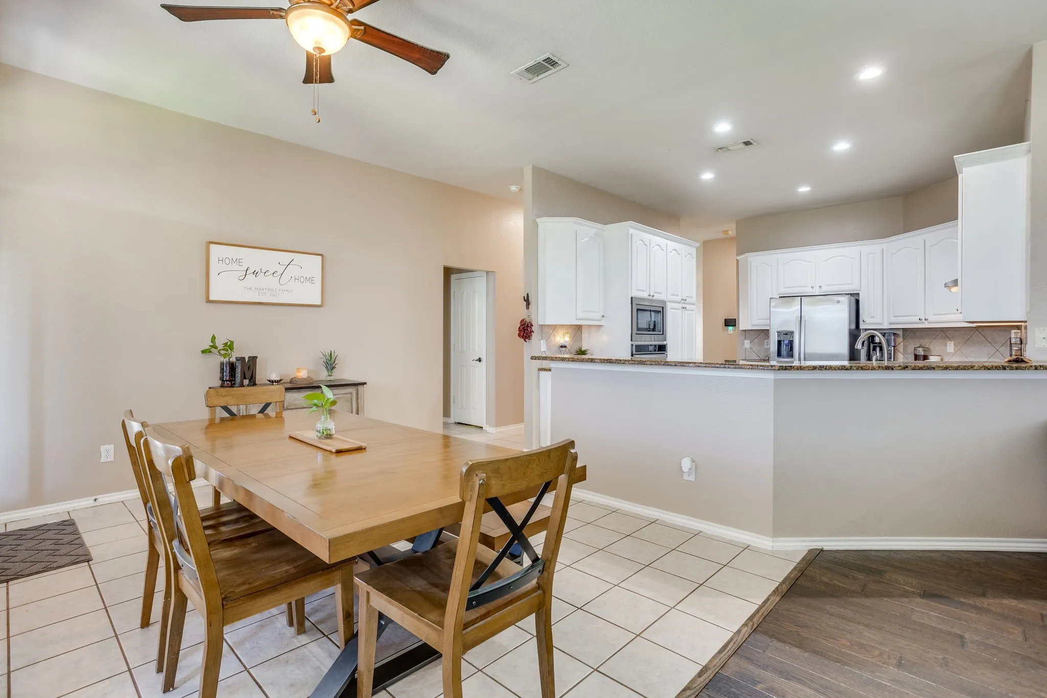 Single Family Residence For Sale in Johnson County , 779 Little Ridge Court, Burleson, Texas 76028, 4 Bedroom, 2 Bathroom, 2 Garage spaces, 2,247 Sqft, built in 2001, mls#21291913, Real Estate Agent in Burleson, Homes For Sale in Johnson county, Homes For Sale in Burleson, Realtor in Burleson Texas, Real Estate Brokerage Independent Realty Texas, Luminita Cordes Realtor