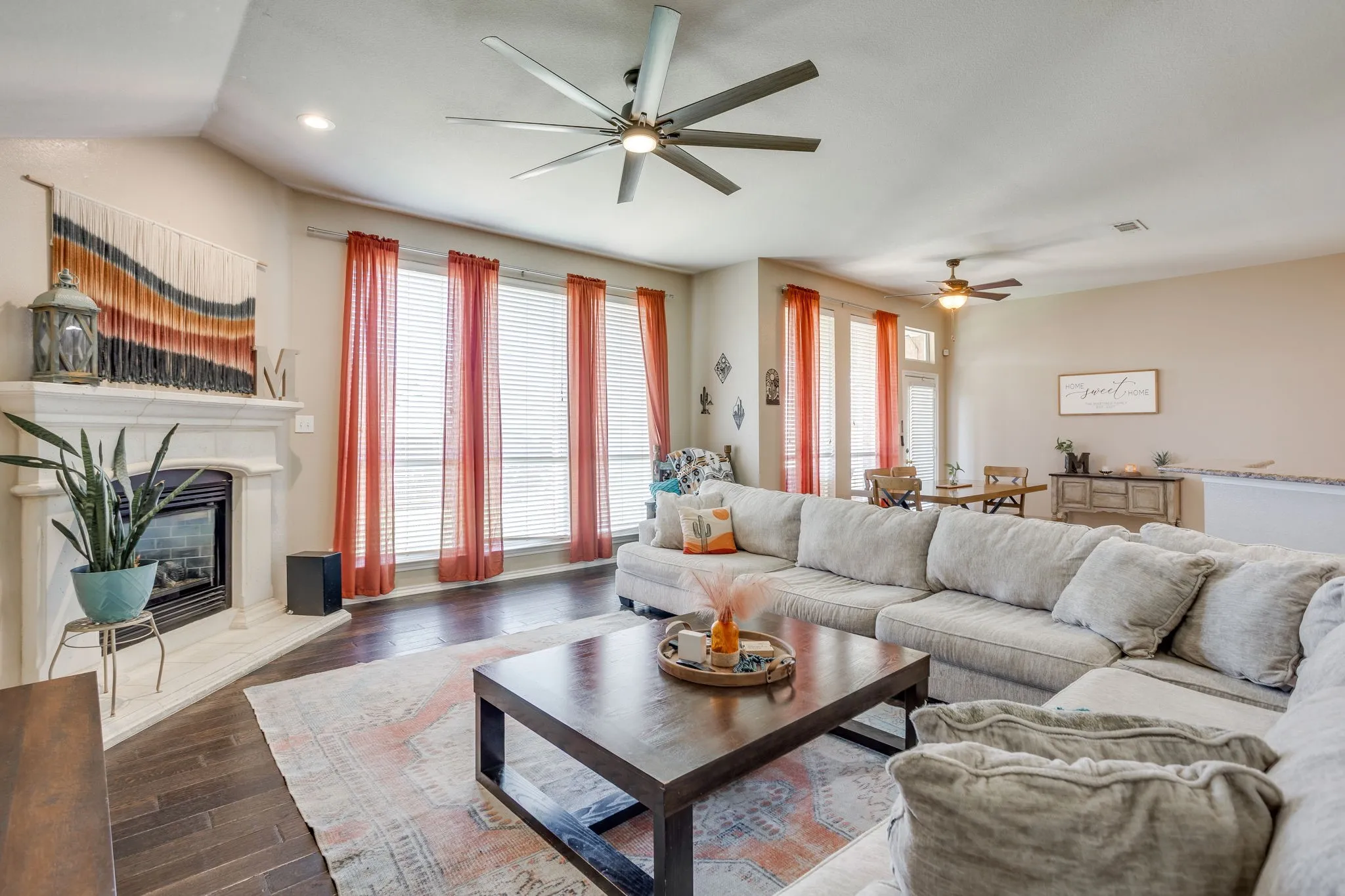 Single Family Residence For Sale in Johnson County , 779 Little Ridge Court, Burleson, Texas 76028, 4 Bedroom, 2 Bathroom, 2 Garage spaces, 2,247 Sqft, built in 2001, mls#21291913, Real Estate Agent in Burleson, Homes For Sale in Johnson county, Homes For Sale in Burleson, Realtor in Burleson Texas, Real Estate Brokerage Independent Realty Texas, Luminita Cordes Realtor
