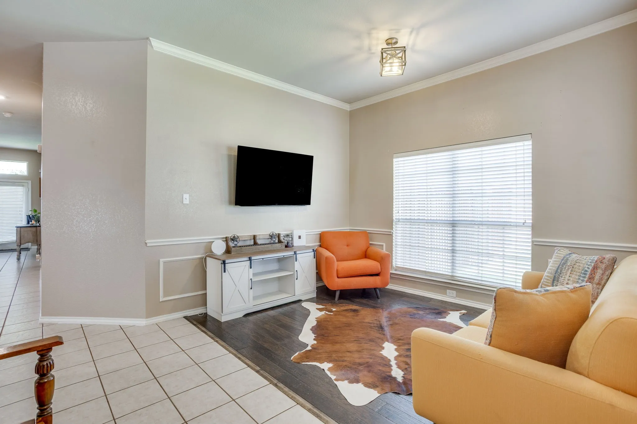 Single Family Residence For Sale in Johnson County , 779 Little Ridge Court, Burleson, Texas 76028, 4 Bedroom, 2 Bathroom, 2 Garage spaces, 2,247 Sqft, built in 2001, mls#21291913, Real Estate Agent in Burleson, Homes For Sale in Johnson county, Homes For Sale in Burleson, Realtor in Burleson Texas, Real Estate Brokerage Independent Realty Texas, Luminita Cordes Realtor