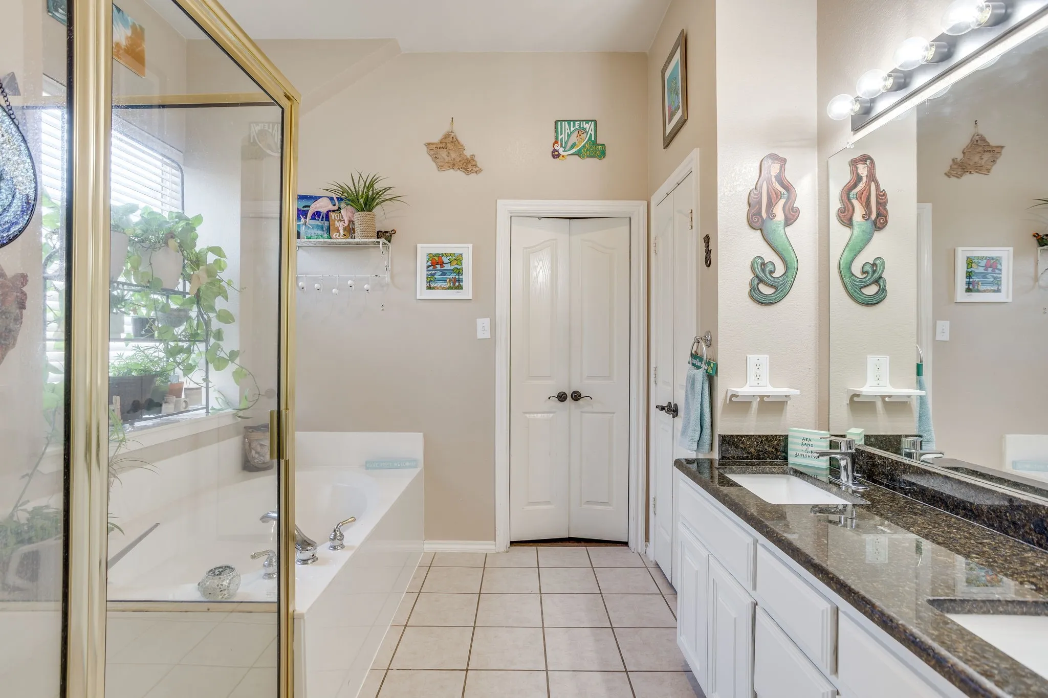 Single Family Residence For Sale in Johnson County , 779 Little Ridge Court, Burleson, Texas 76028, 4 Bedroom, 2 Bathroom, 2 Garage spaces, 2,247 Sqft, built in 2001, mls#21291913, Real Estate Agent in Burleson, Homes For Sale in Johnson county, Homes For Sale in Burleson, Realtor in Burleson Texas, Real Estate Brokerage Independent Realty Texas, Luminita Cordes Realtor