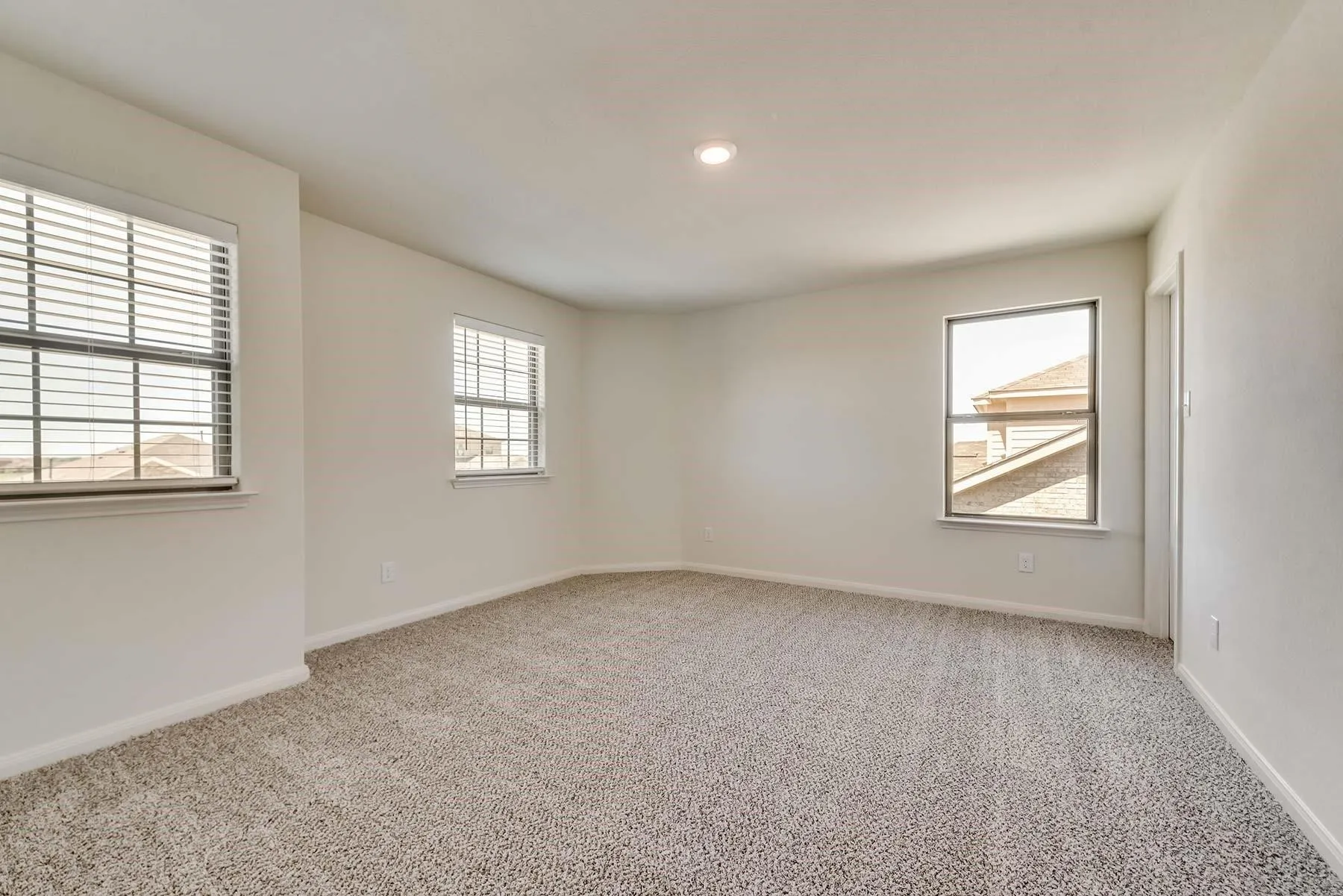 Single Family Residence For Sale in Kaufman County , 3038 Chico Drive, Forney, Texas 75126, 5 Bedroom, 3 Bathroom, 2 Garage spaces, 2,694 Sqft, built in 2022, mls#21292471, Real Estate Agent in Forney, Homes For Sale in Kaufman county, Homes For Sale in Forney, Realtor in Forney Texas, Real Estate Brokerage Independent Realty Texas, Luminita Cordes Realtor