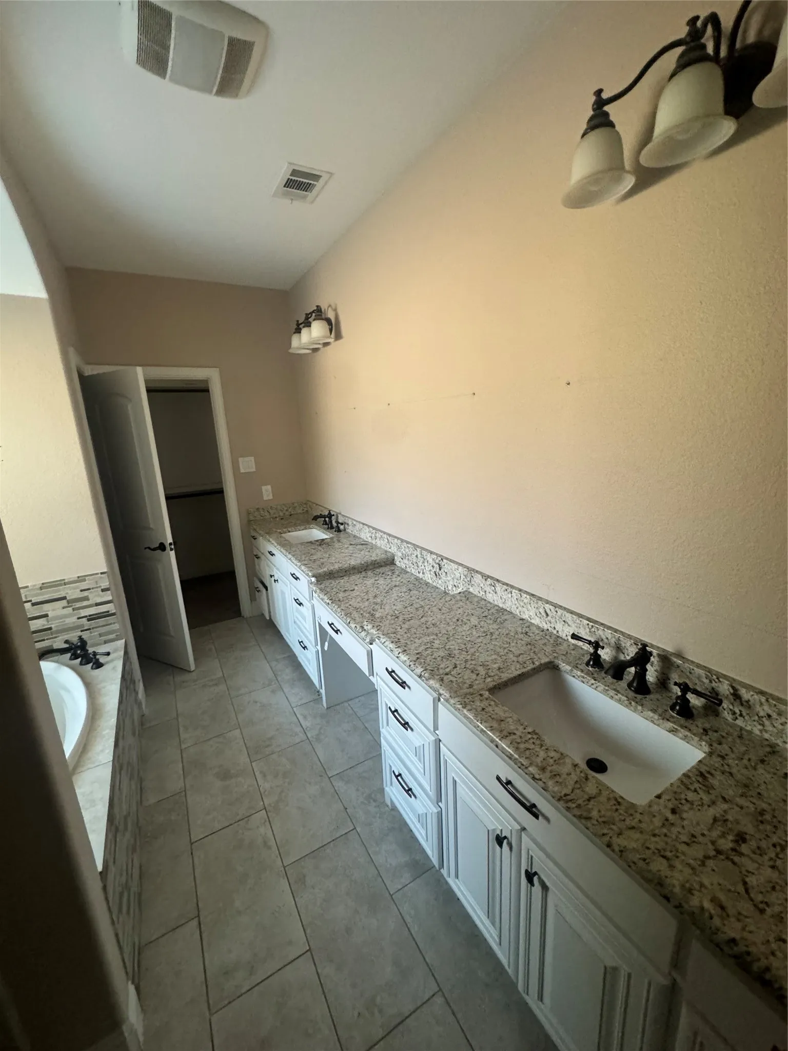 Single Family Residence For Sale in Dallas County , 2321 3rd Street, Sachse, Texas 75048, 3 Bedrooms, 2 Bathrooms, 2 Garage spaces, 1,609 Sqft, built in 2015, Price $246,000, mls#21292473, Real Estate Agent in Sachse, Homes For Sale in Dallas county, Homes For Sale in Sachse, Realtor in Sachse Texas, Real Estate Brokerage Independent Realty Texas, Luminita Cordes Realtor