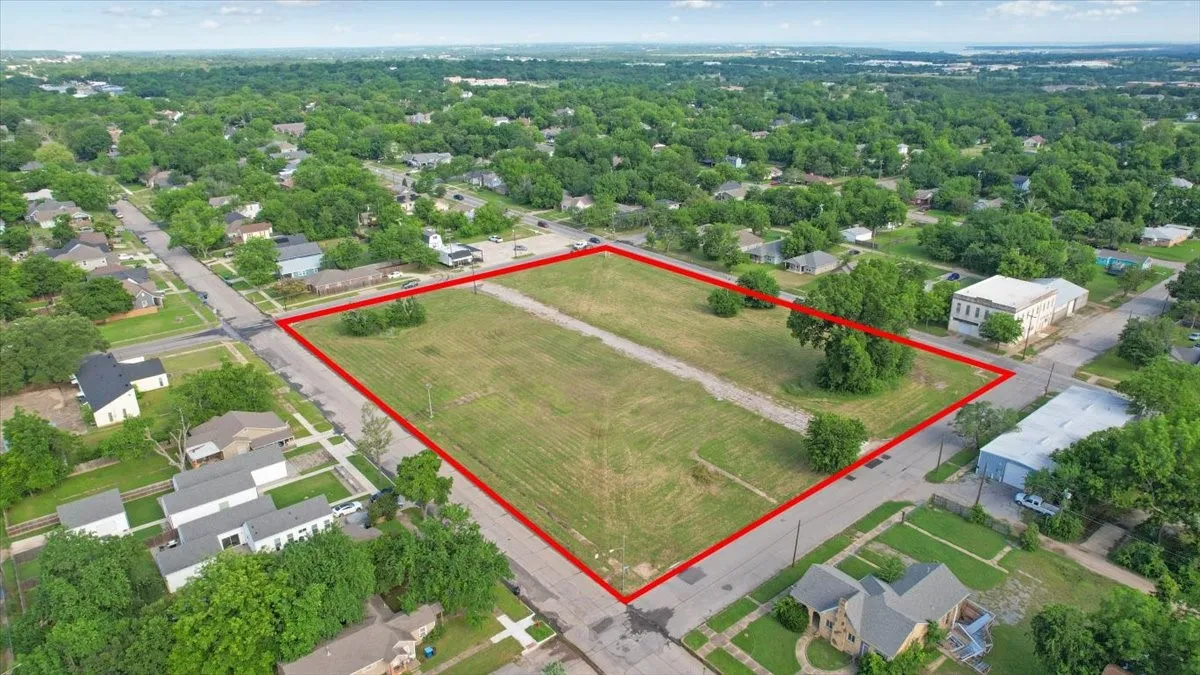 Unimproved Land For Sale in Grayson County , 715 W Sears, Denison, Texas 75020, 0, 0, Garage spaces, 0 Sqft, built in 0, Price $1,050,000, mls#21285908, Real Estate Agent in Denison, Homes For Sale in Grayson county, Homes For Sale in Denison, Realtor in Denison Texas, Real Estate Brokerage Independent Realty Texas, Luminita Cordes Realtor