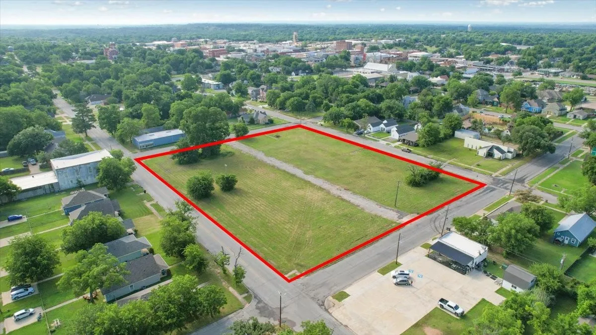 Unimproved Land For Sale in Grayson County , 715 W Sears, Denison, Texas 75020, 0, 0, Garage spaces, 0 Sqft, built in 0, Price $1,050,000, mls#21285908, Real Estate Agent in Denison, Homes For Sale in Grayson county, Homes For Sale in Denison, Realtor in Denison Texas, Real Estate Brokerage Independent Realty Texas, Luminita Cordes Realtor