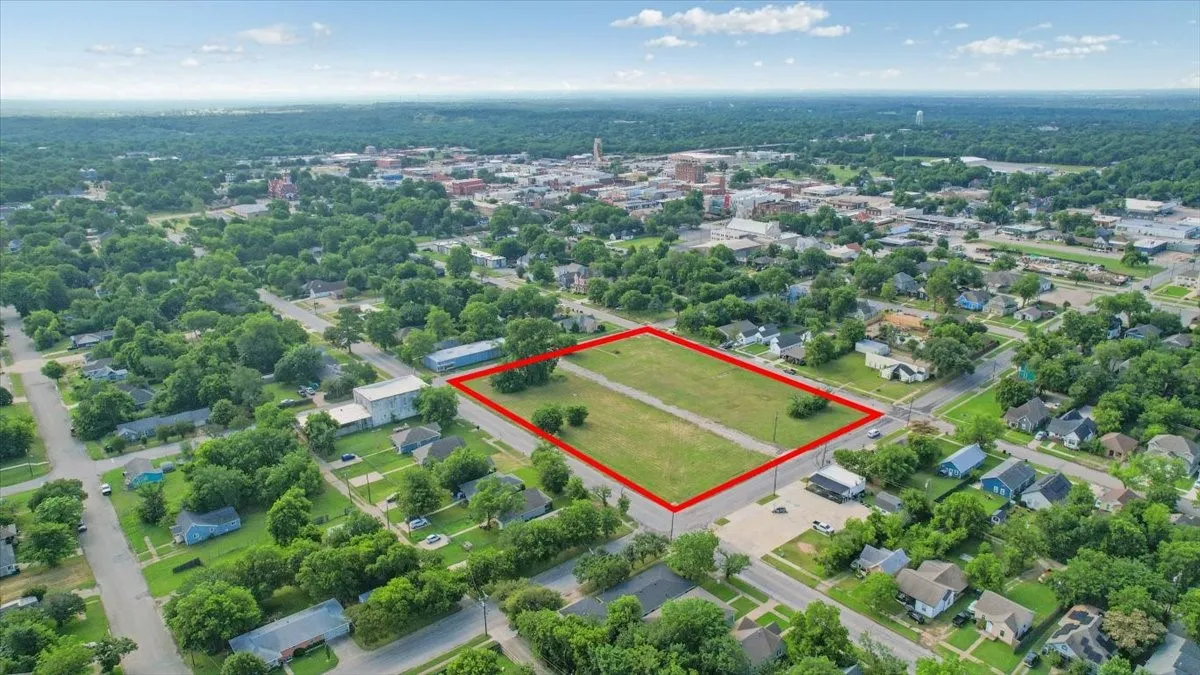 Unimproved Land For Sale in Grayson County , 715 W Sears, Denison, Texas 75020, 0, 0, Garage spaces, 0 Sqft, built in 0, Price $1,050,000, mls#21285908, Real Estate Agent in Denison, Homes For Sale in Grayson county, Homes For Sale in Denison, Realtor in Denison Texas, Real Estate Brokerage Independent Realty Texas, Luminita Cordes Realtor