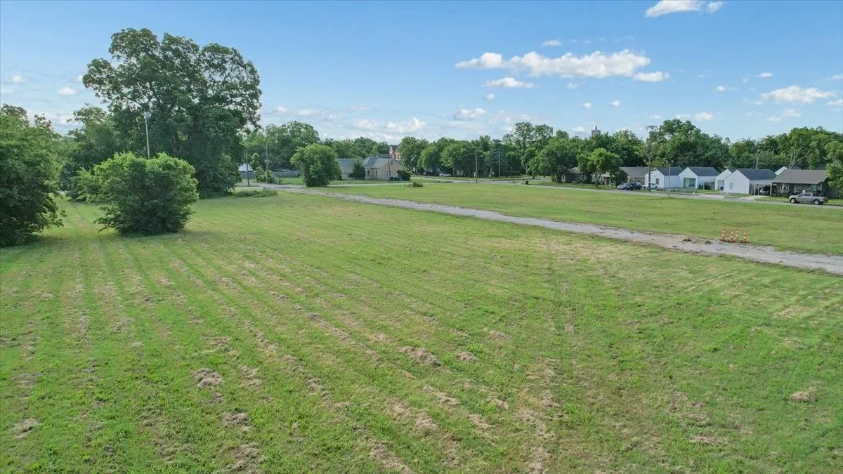 Unimproved Land For Sale in Grayson County , 715 W Sears, Denison, Texas 75020, 0, 0, Garage spaces, 0 Sqft, built in 0, Price $1,050,000, mls#21285908, Real Estate Agent in Denison, Homes For Sale in Grayson county, Homes For Sale in Denison, Realtor in Denison Texas, Real Estate Brokerage Independent Realty Texas, Luminita Cordes Realtor